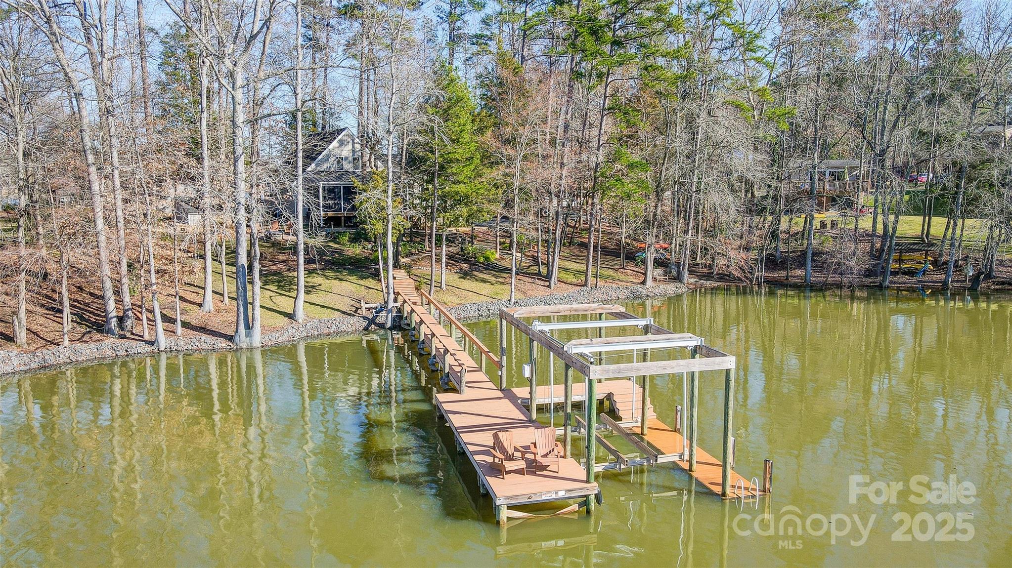 2139 Peninsula Drive