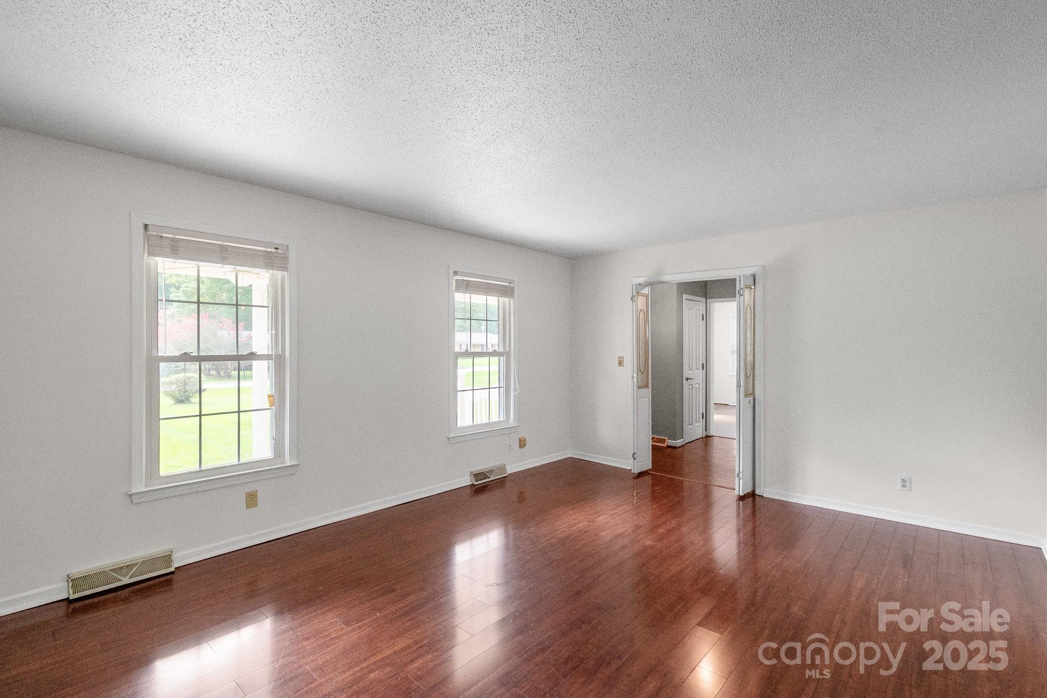 Country Club Heights - Residential