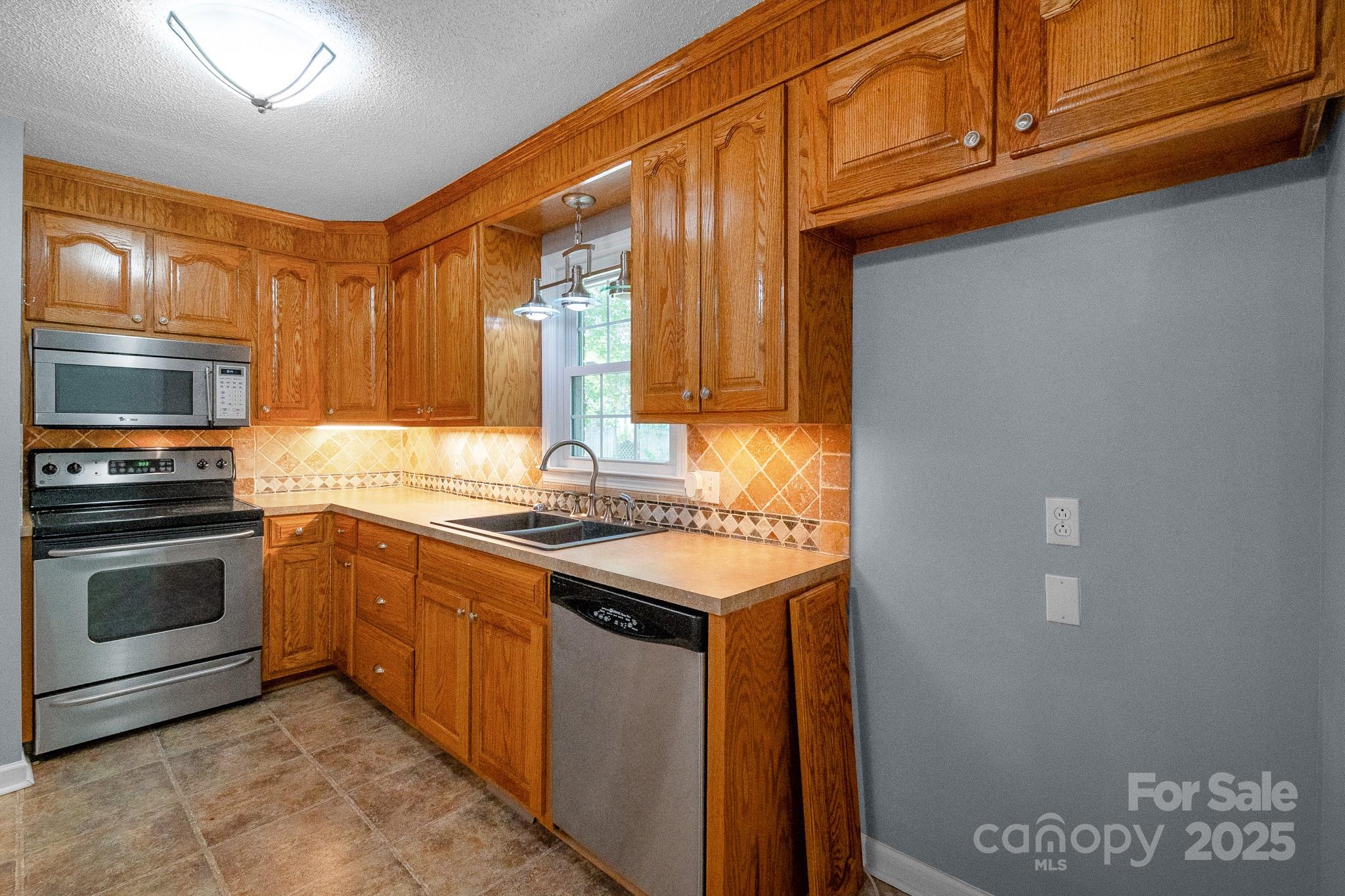 Country Club Heights - Residential