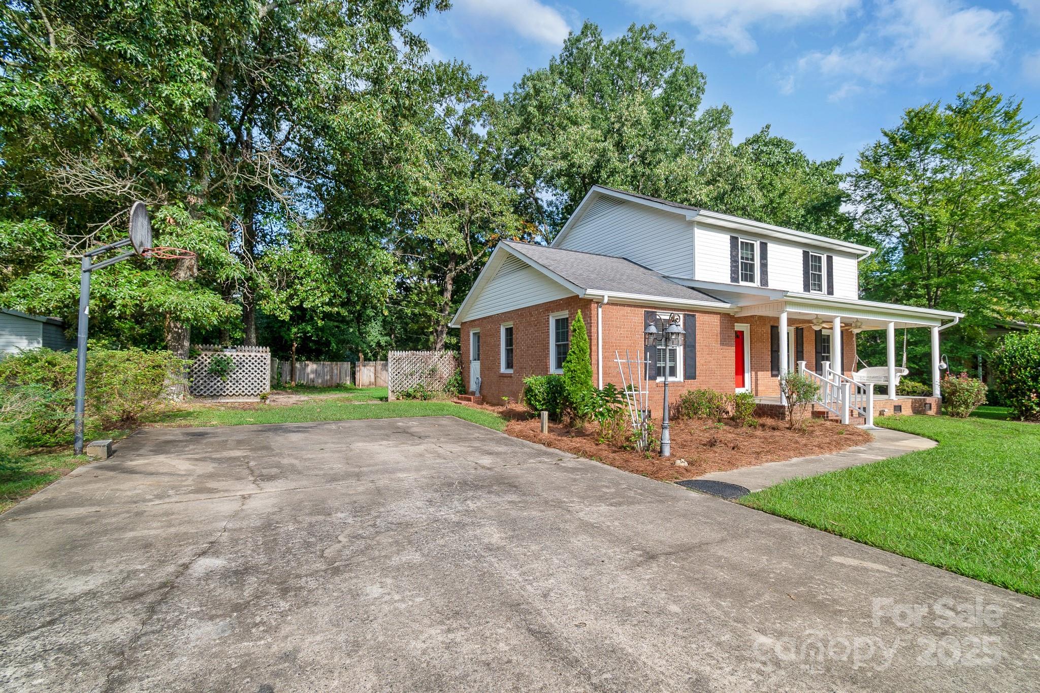 Country Club Heights - Residential