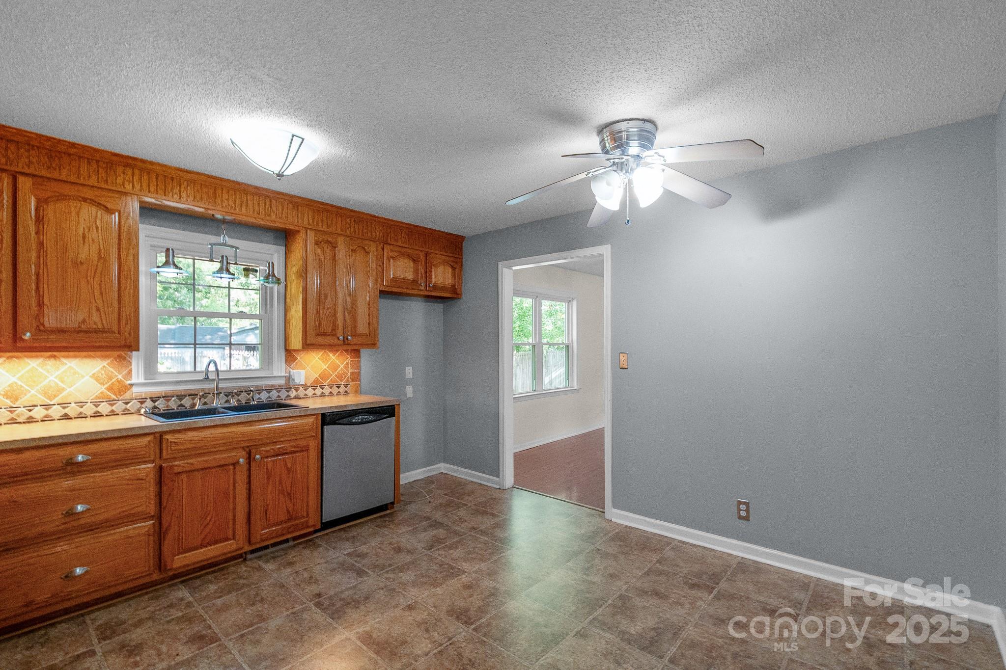 Country Club Heights - Residential