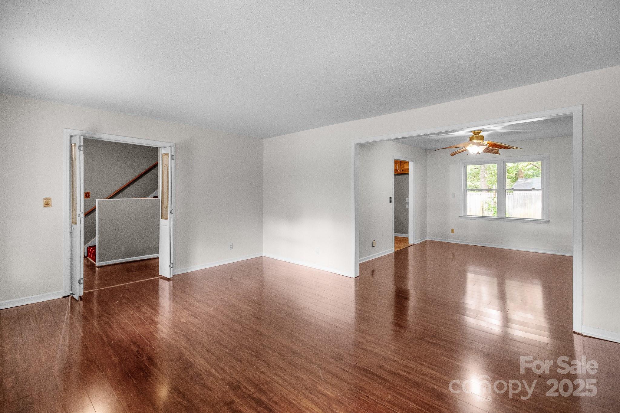 Country Club Heights - Residential