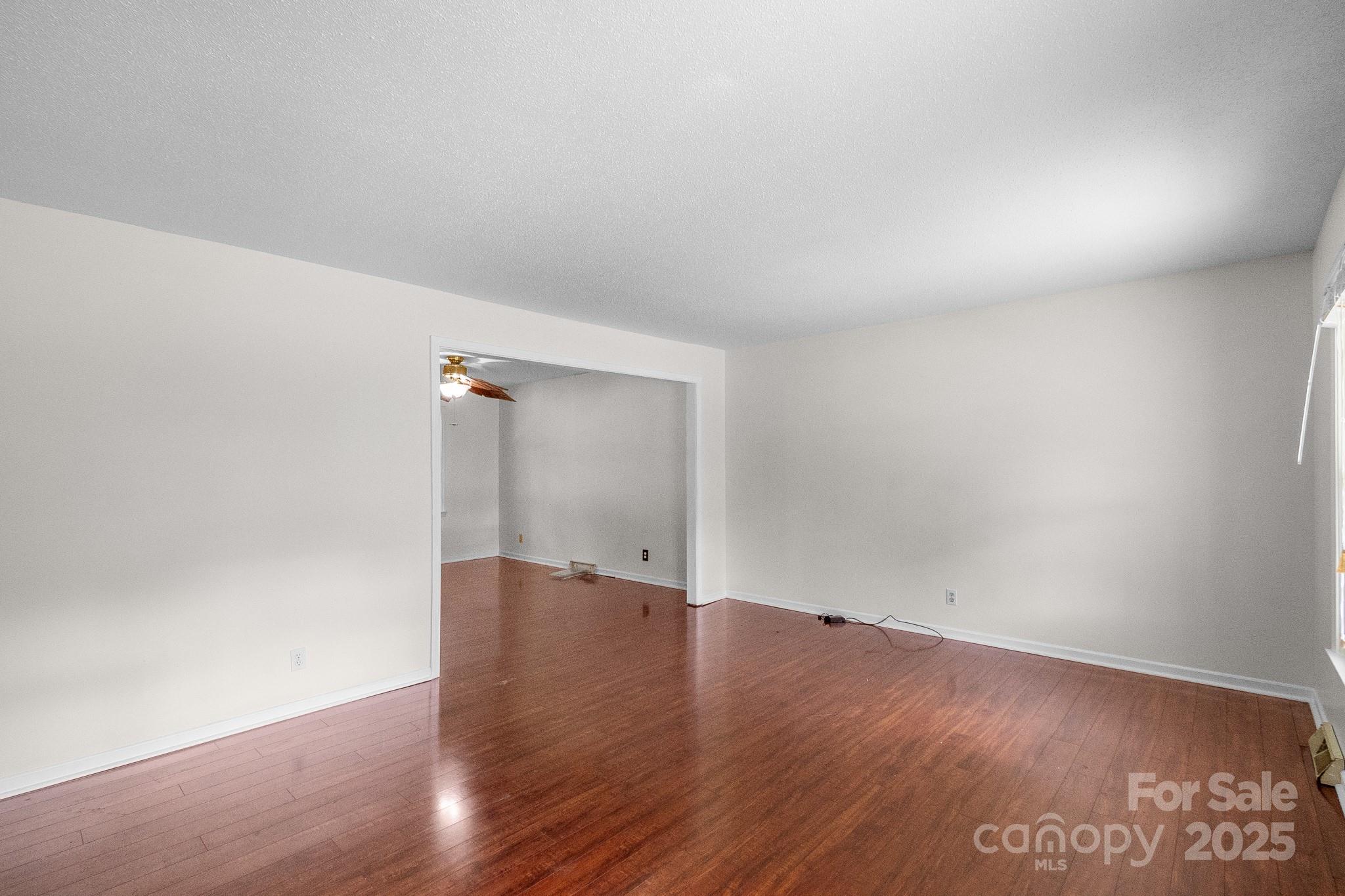 Country Club Heights - Residential