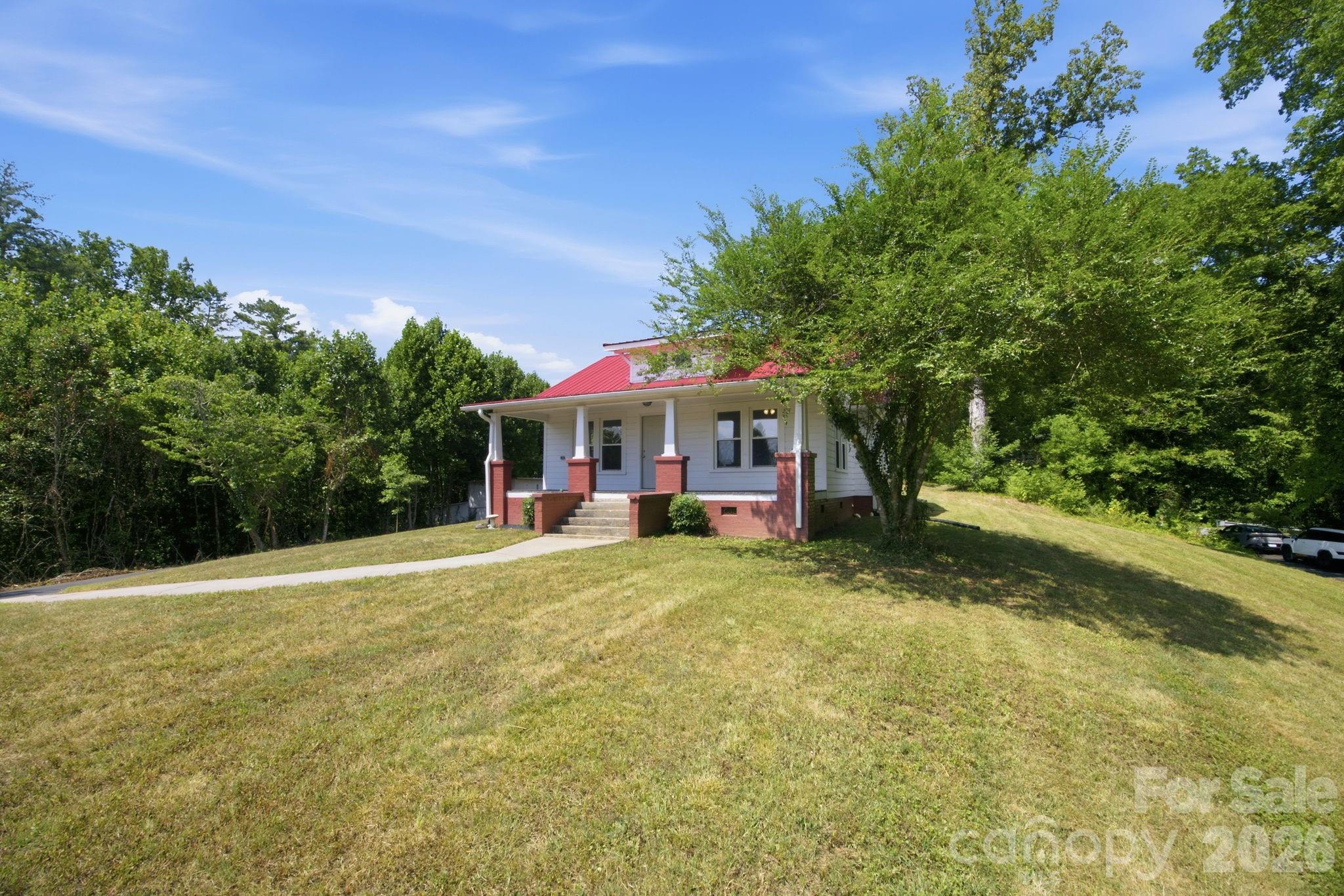 661 Lenoir Road