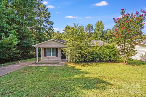 Photo of 3134 Rainbow Ridge Drive, Matthews, NC 28105 (MLS # 4285364)