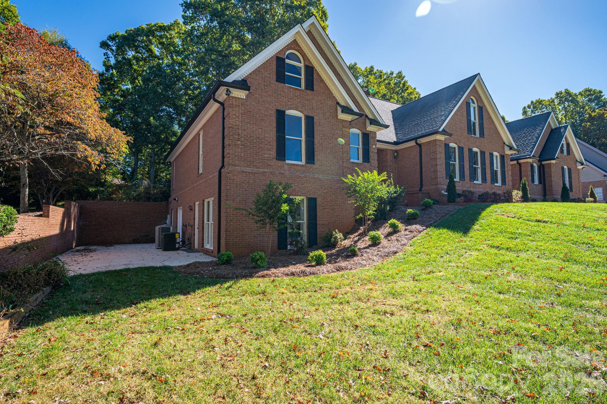 Forest Hollow - Residential