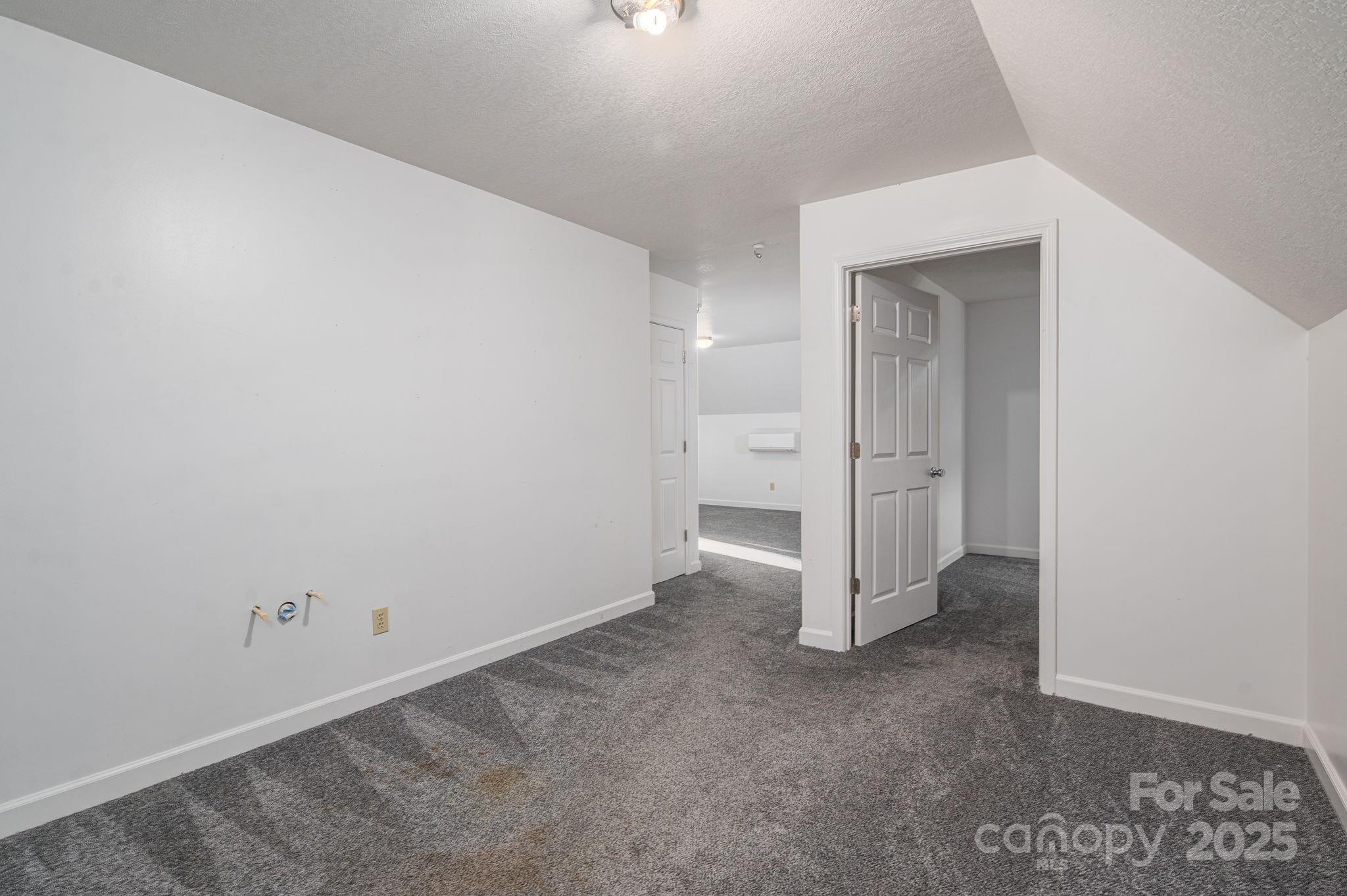 Forest Hollow - Residential