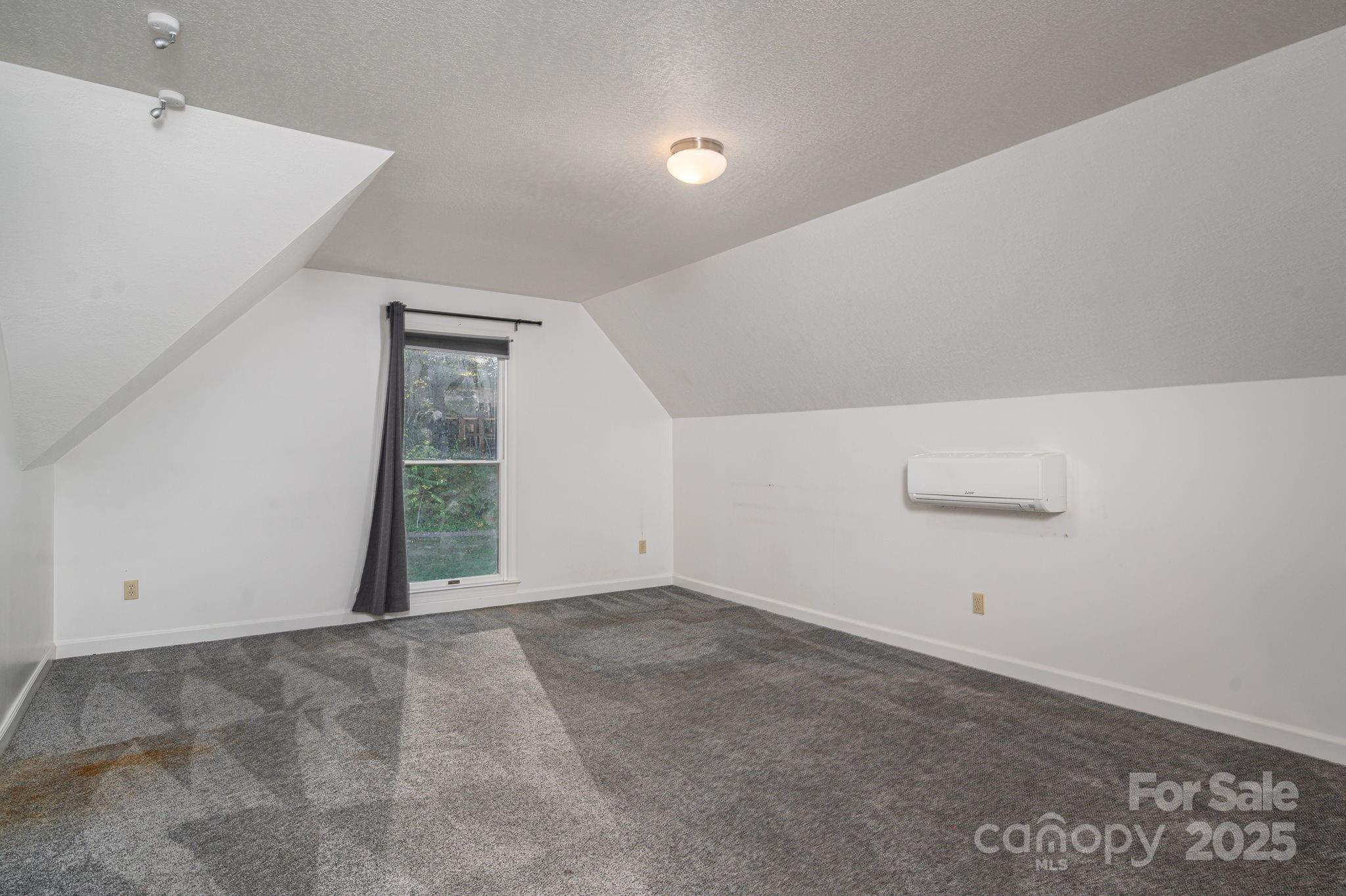 Forest Hollow - Residential