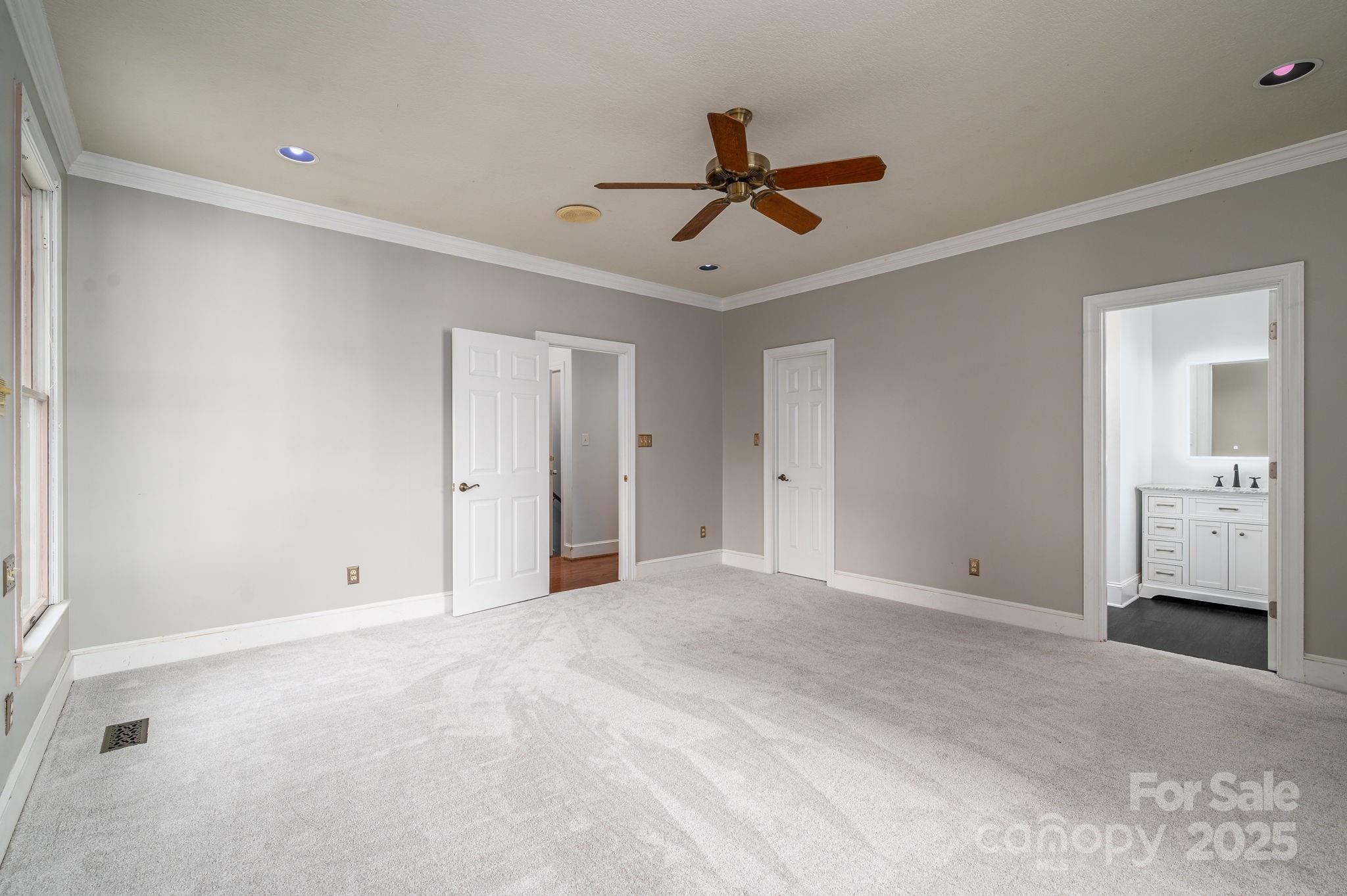 Forest Hollow - Residential