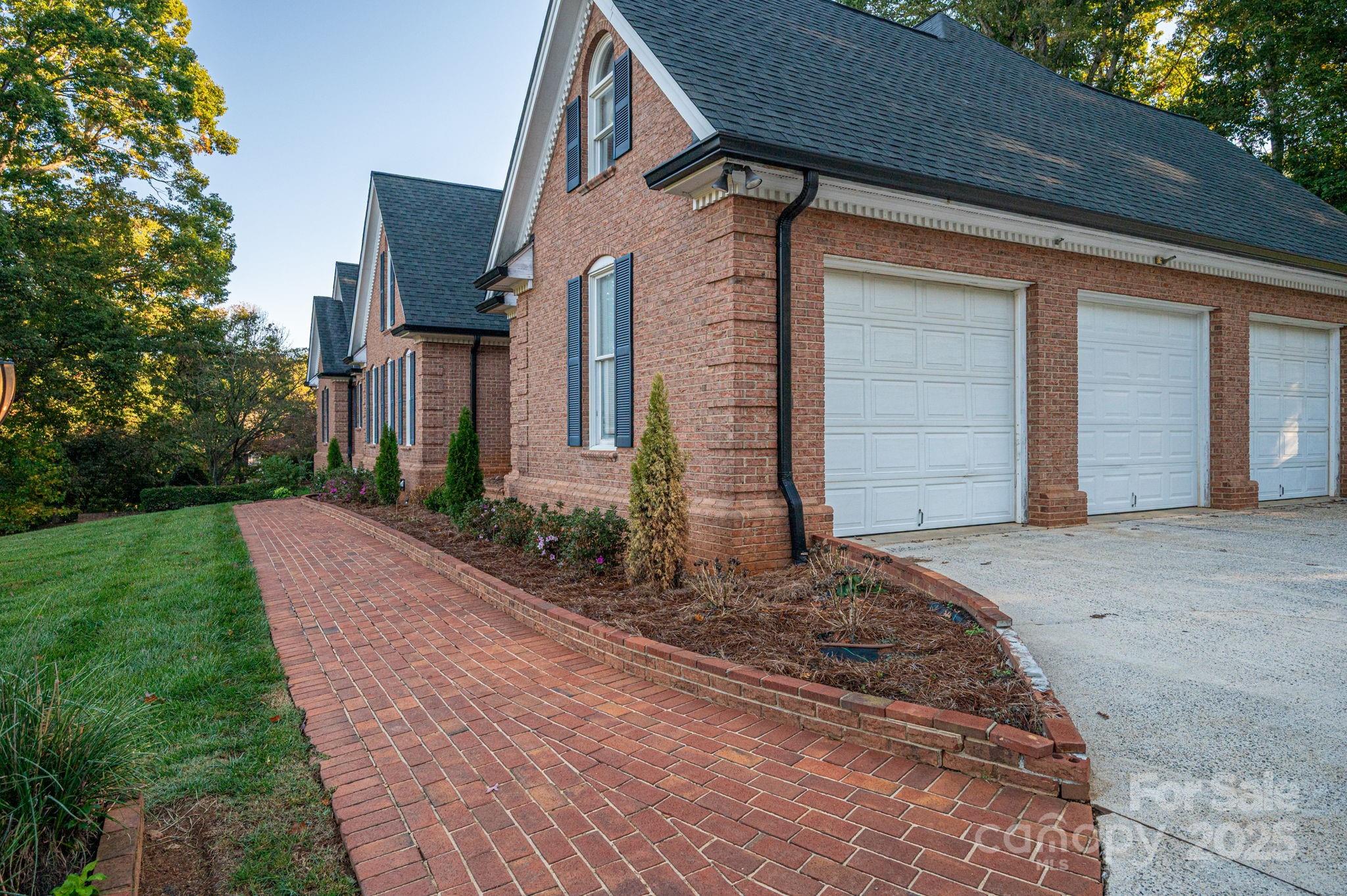 Forest Hollow - Residential