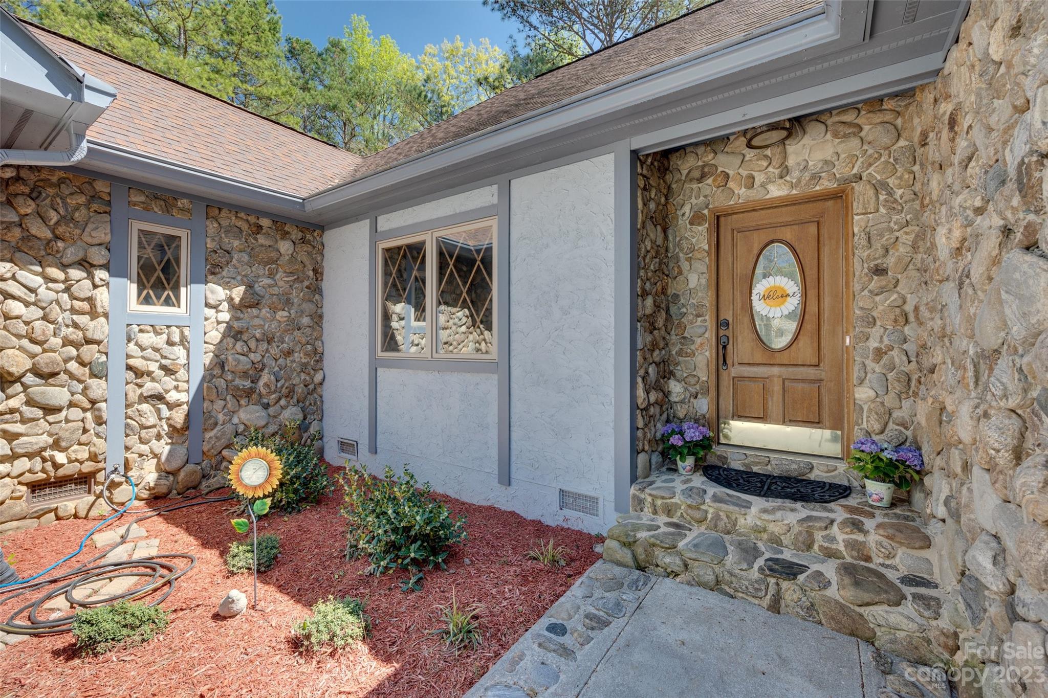 Walnut Crest - Residential