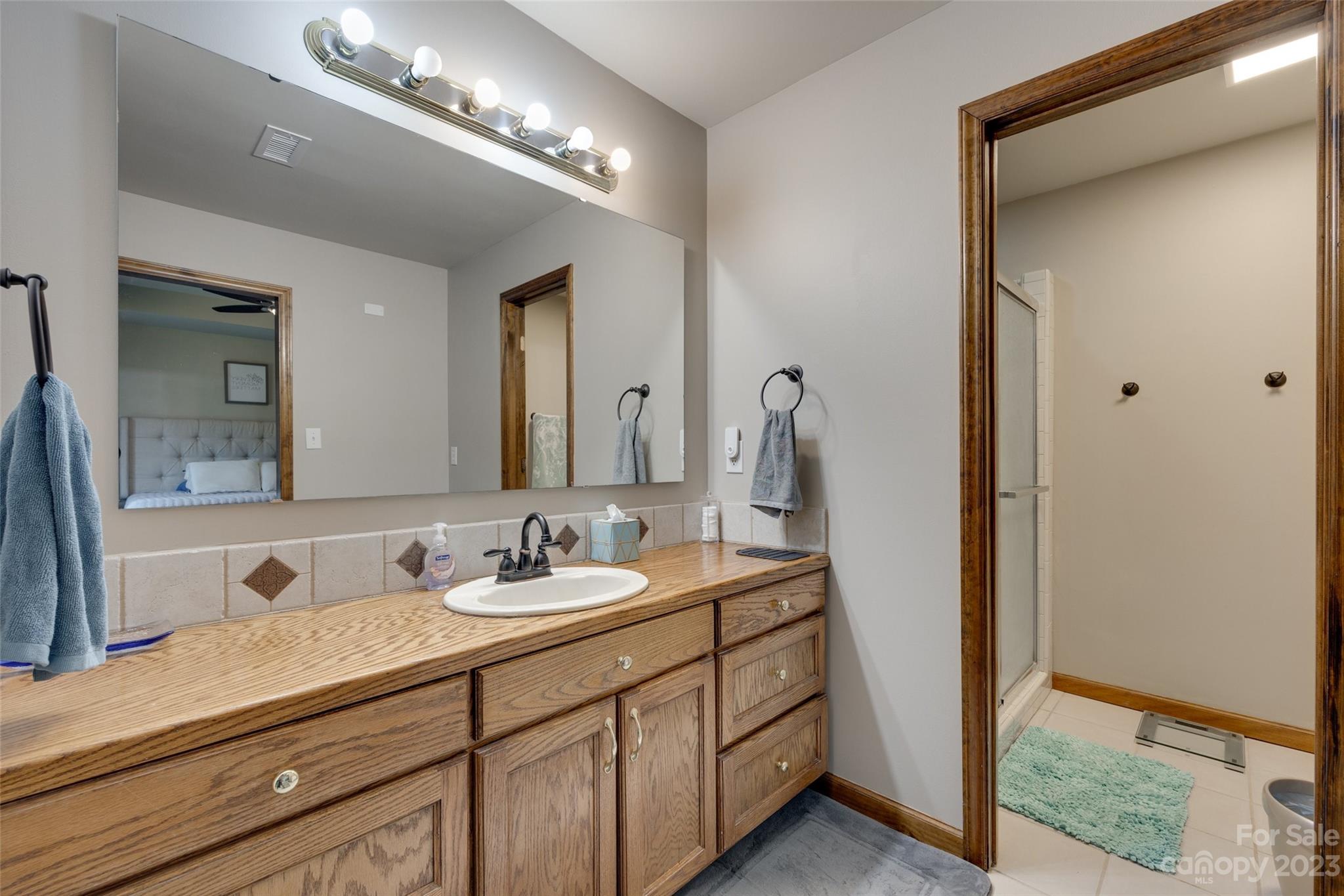 Walnut Crest - Residential