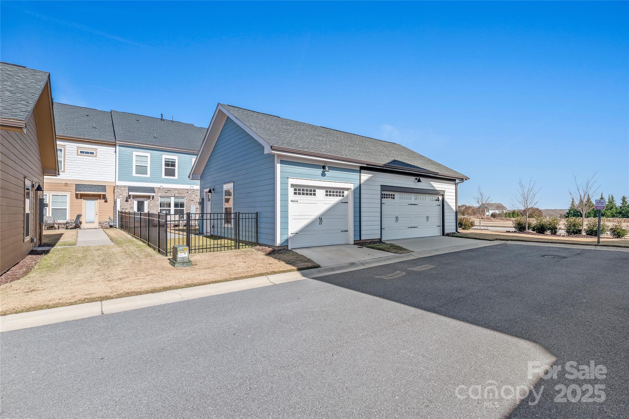 Riverwalk - Residential