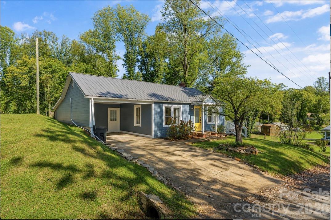 325 Dogwood Lane