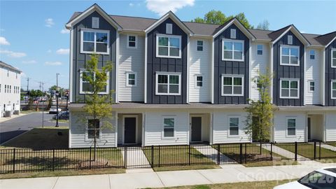 Photo of 3948 Winterfield Place, Charlotte, NC 28205 (MLS # 4368635)