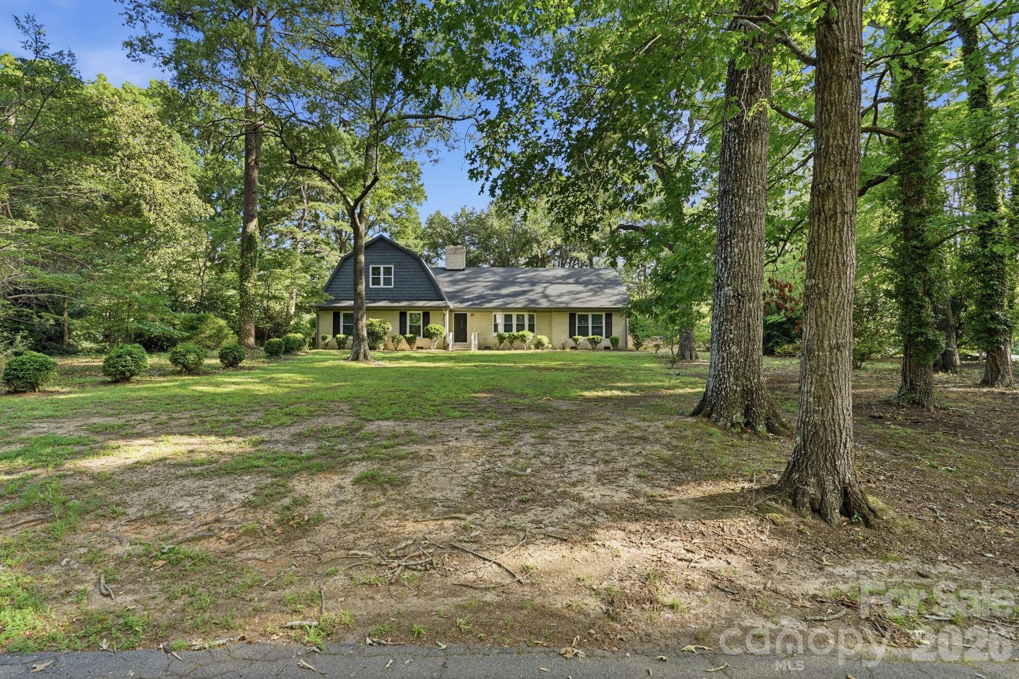 127 Forest Hills Drive