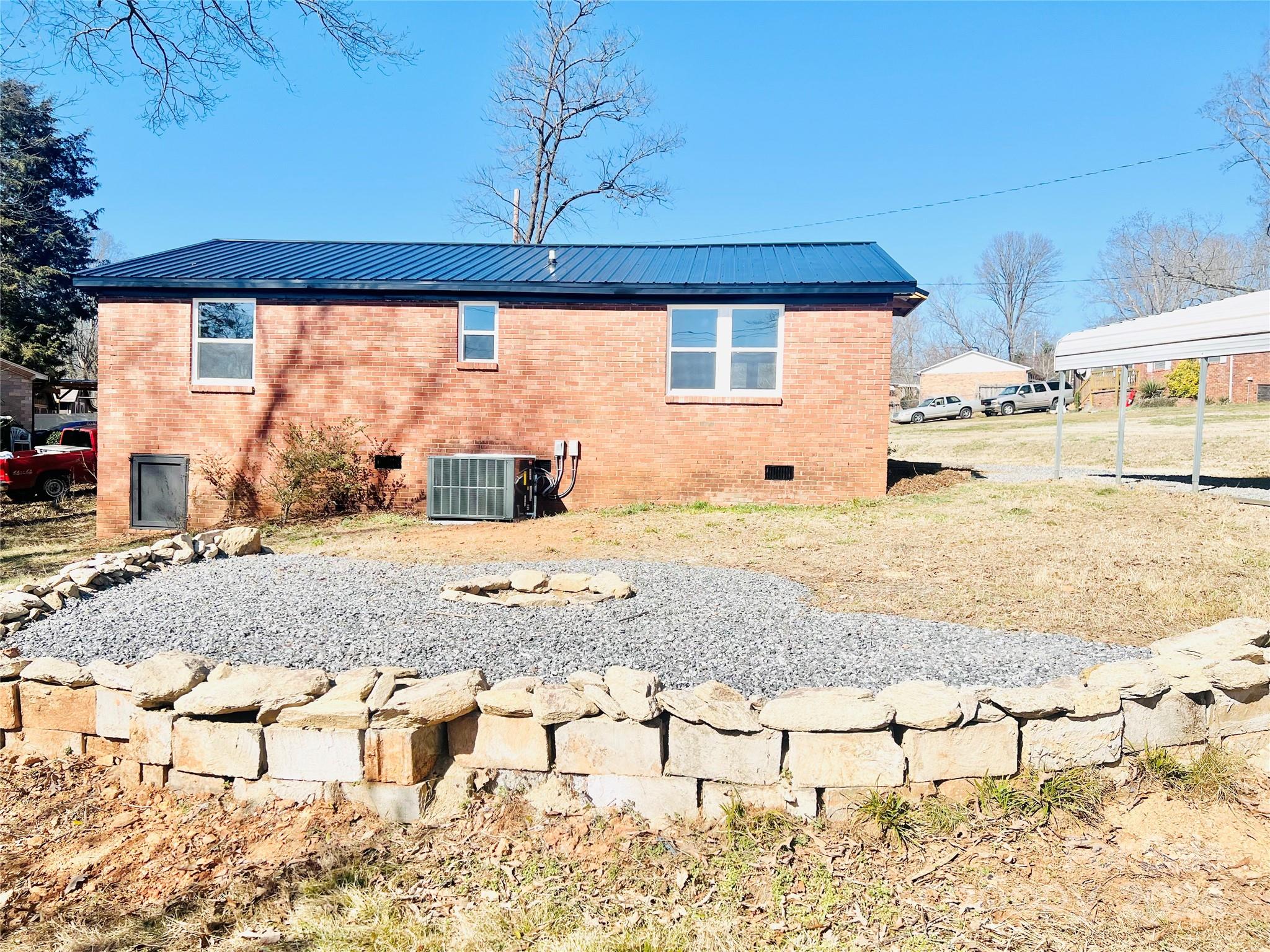 LINCOLN ESTATES - Residential