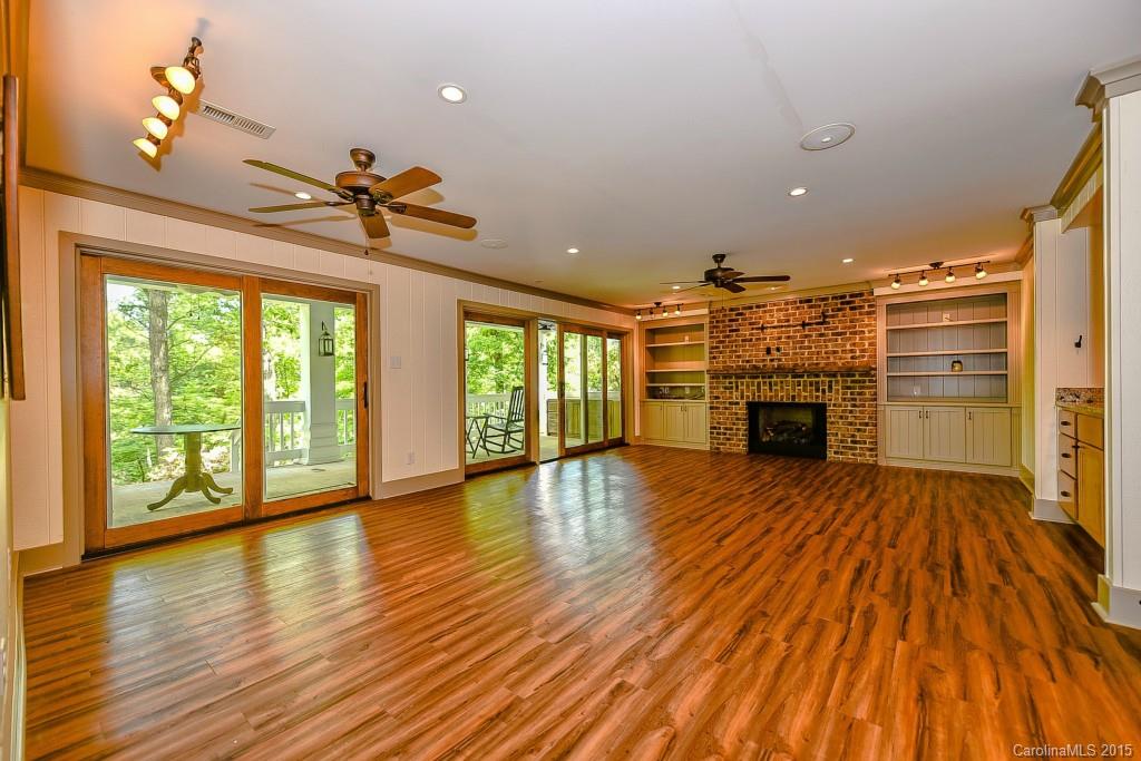 Tega Cay - Residential