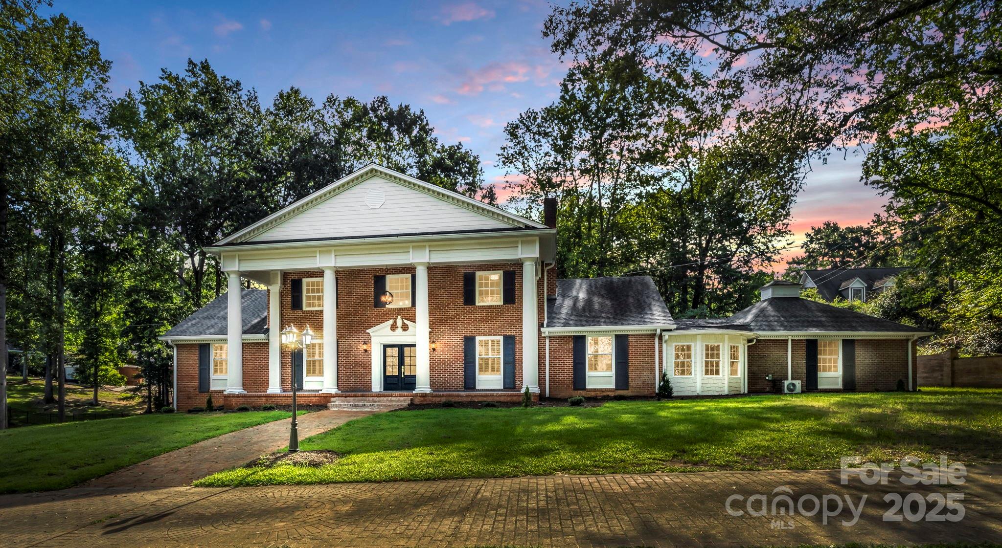 Country Club Acres - Residential