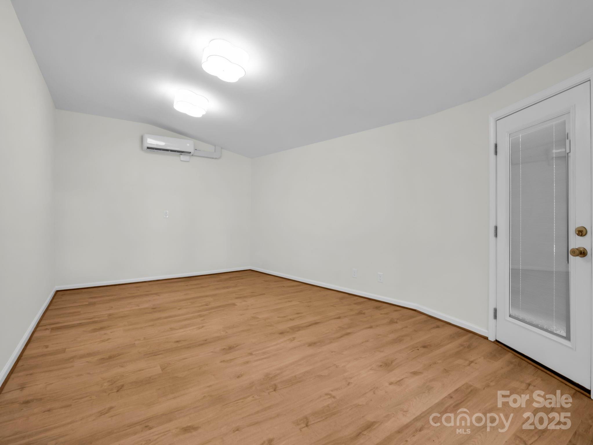 Country Club Acres - Residential