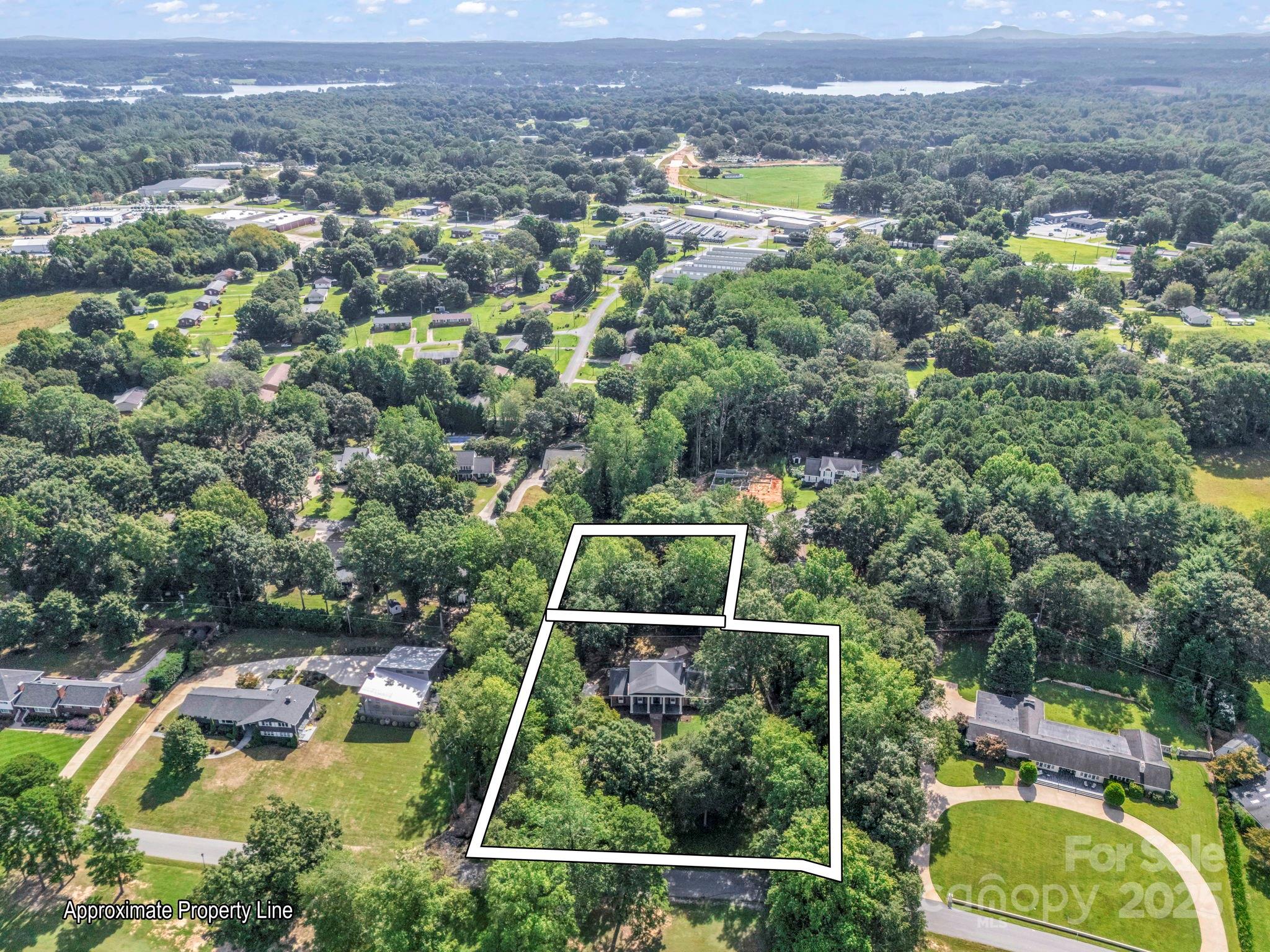 Country Club Acres - Residential