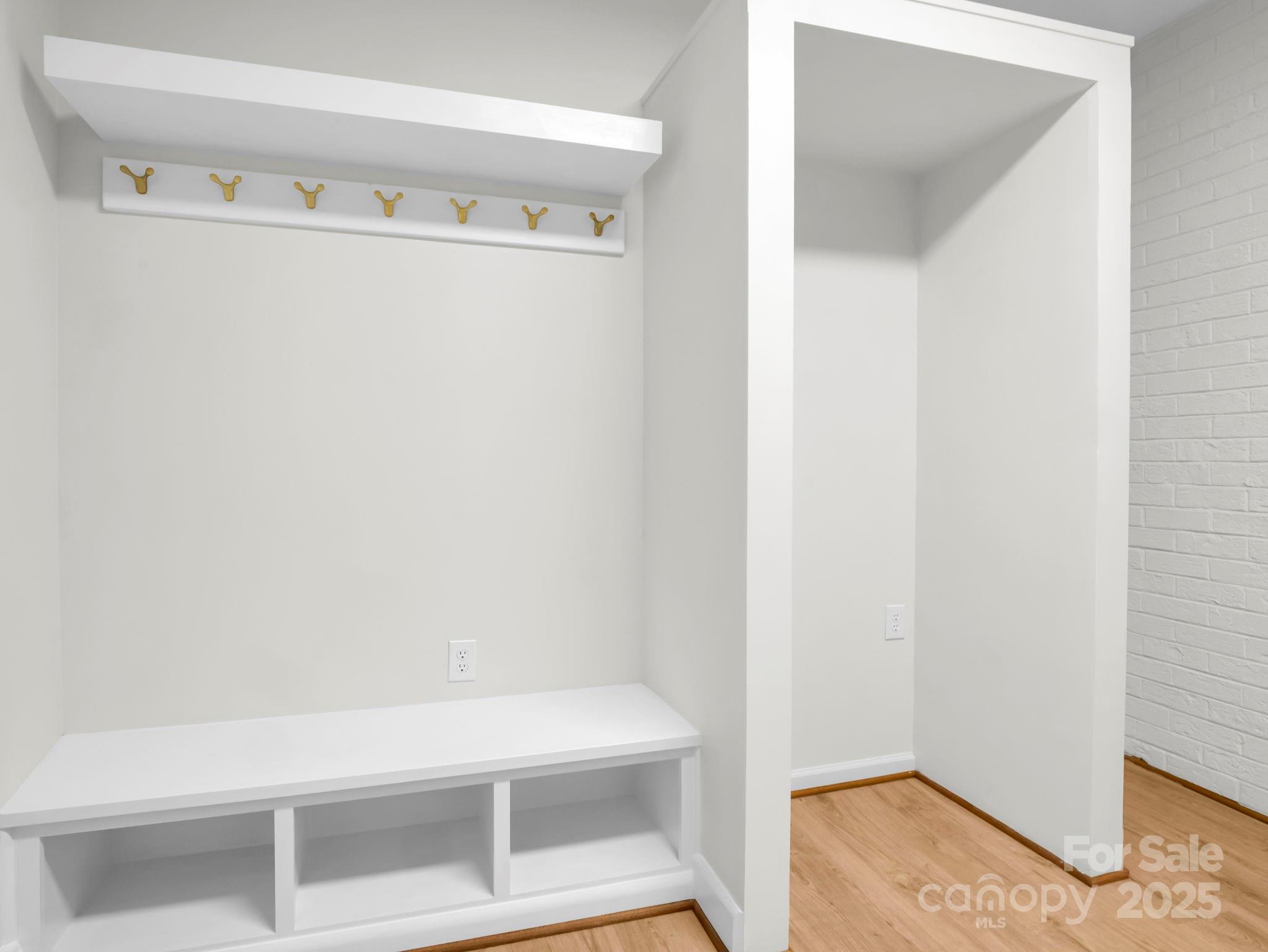 Country Club Acres - Residential