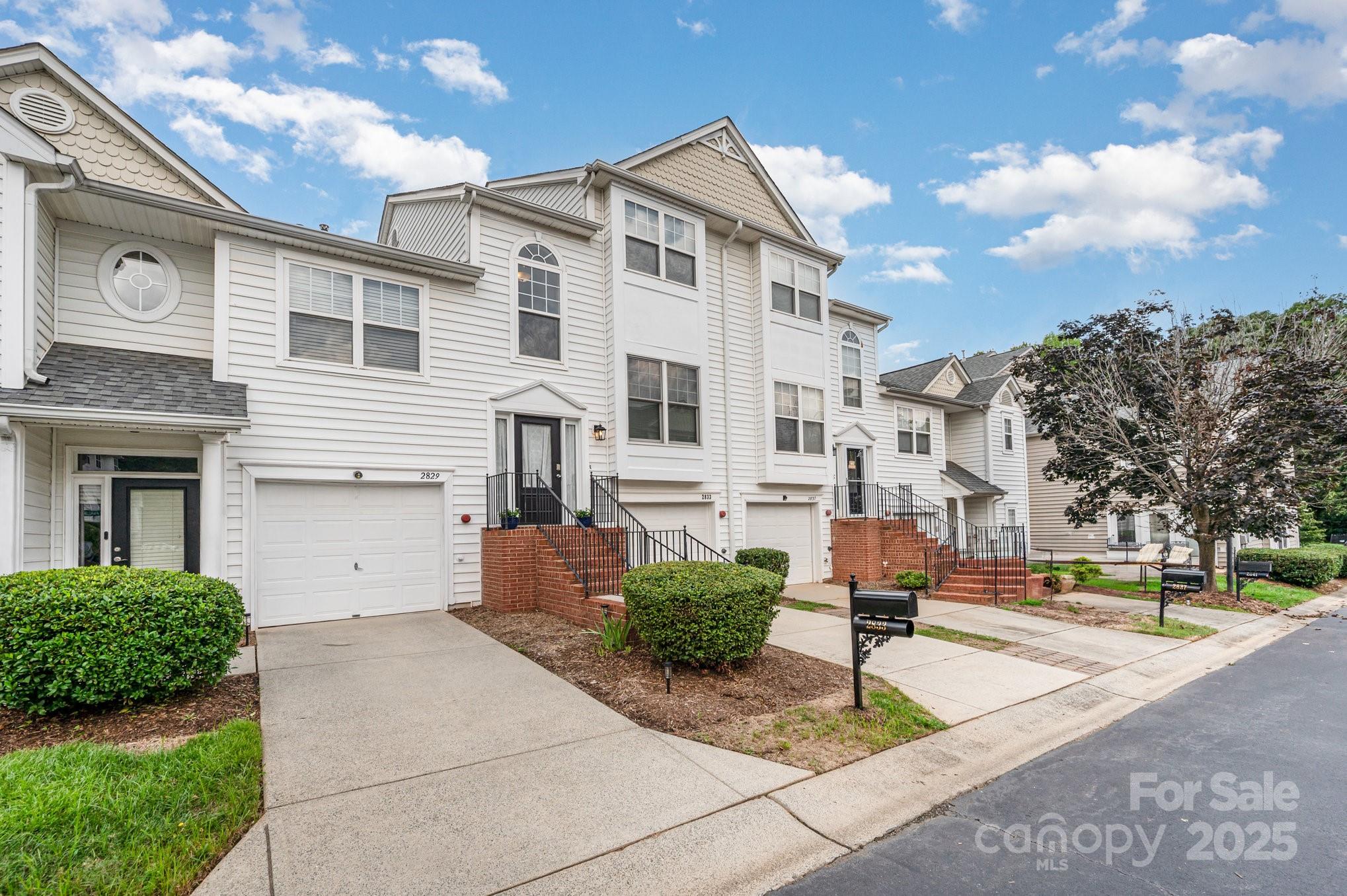 2833 Avalon Loop Road