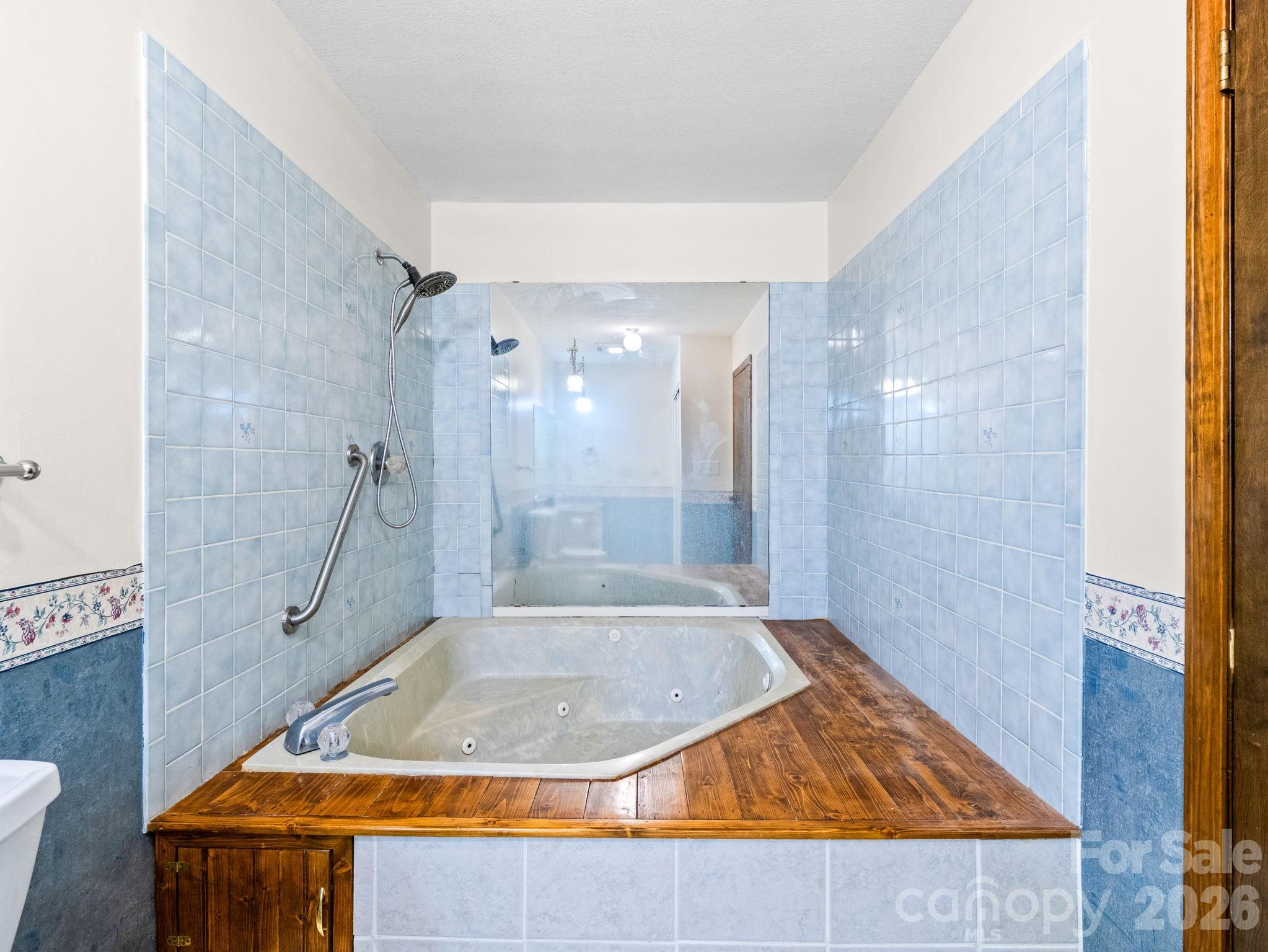 Rumbling Bald on Lake Lure - Residential