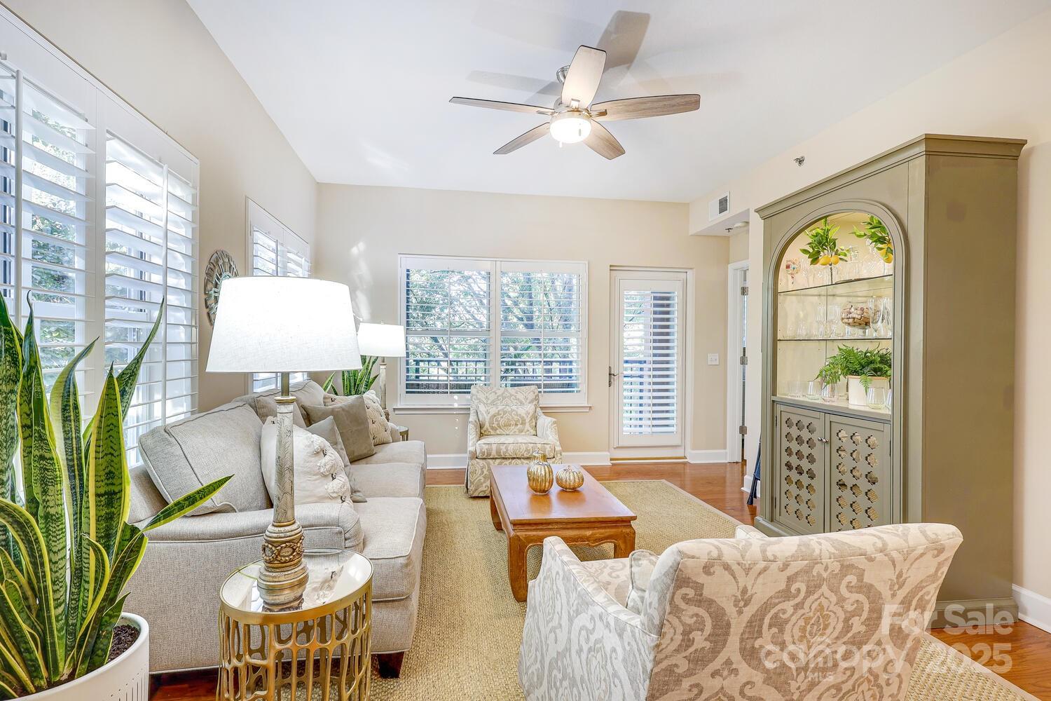 1320 Fillmore Avenue 305