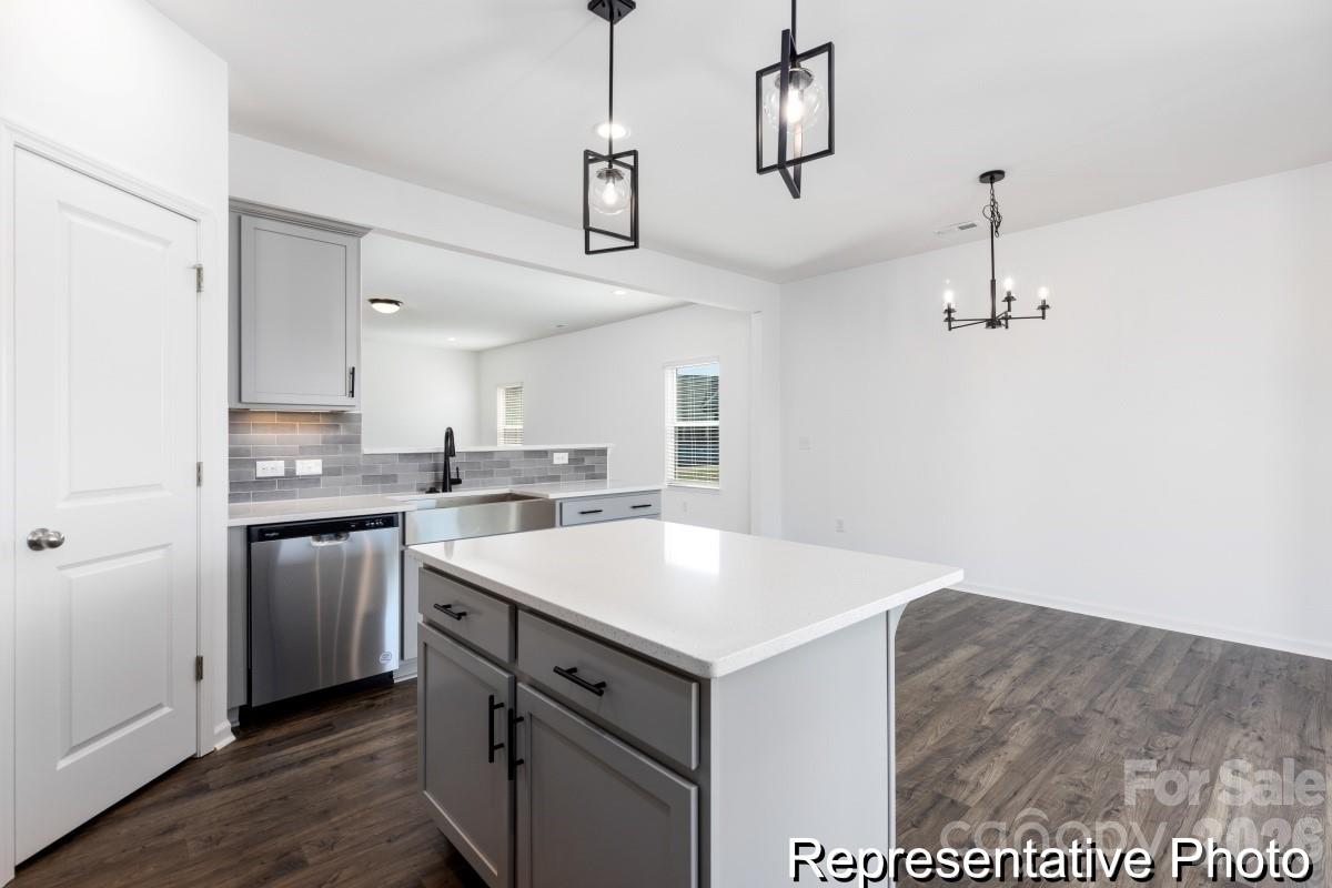 146 Pembroke Way 28p