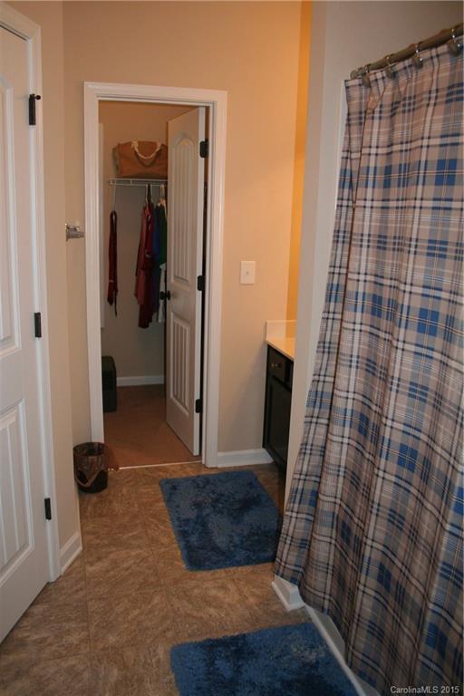 Makayla at Huntington - Residential