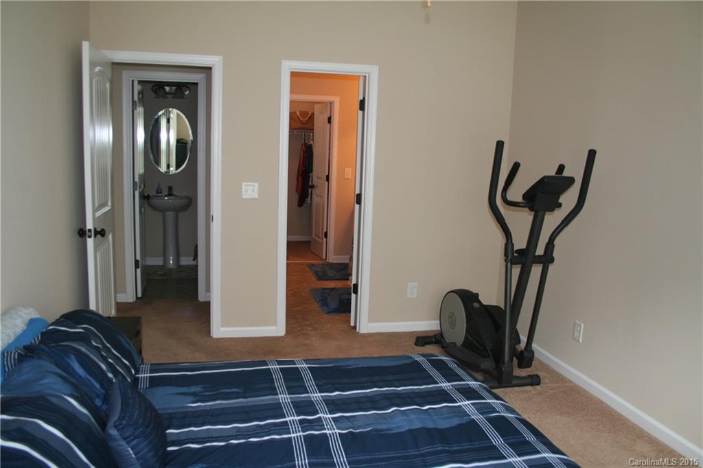 Makayla at Huntington - Residential