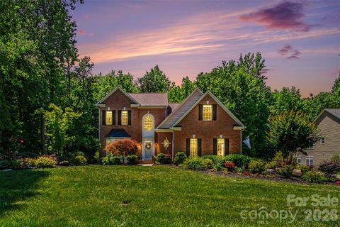 Photo of 161 Montrose Drive, Mooresville, NC 28115 (MLS # 4389223)