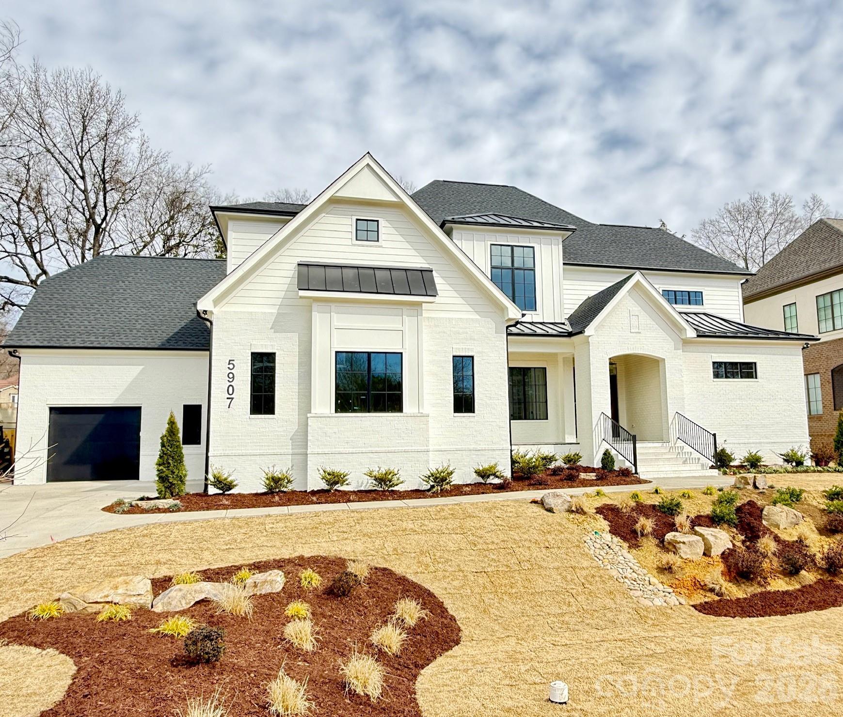 5907 Lakeview Drive 1