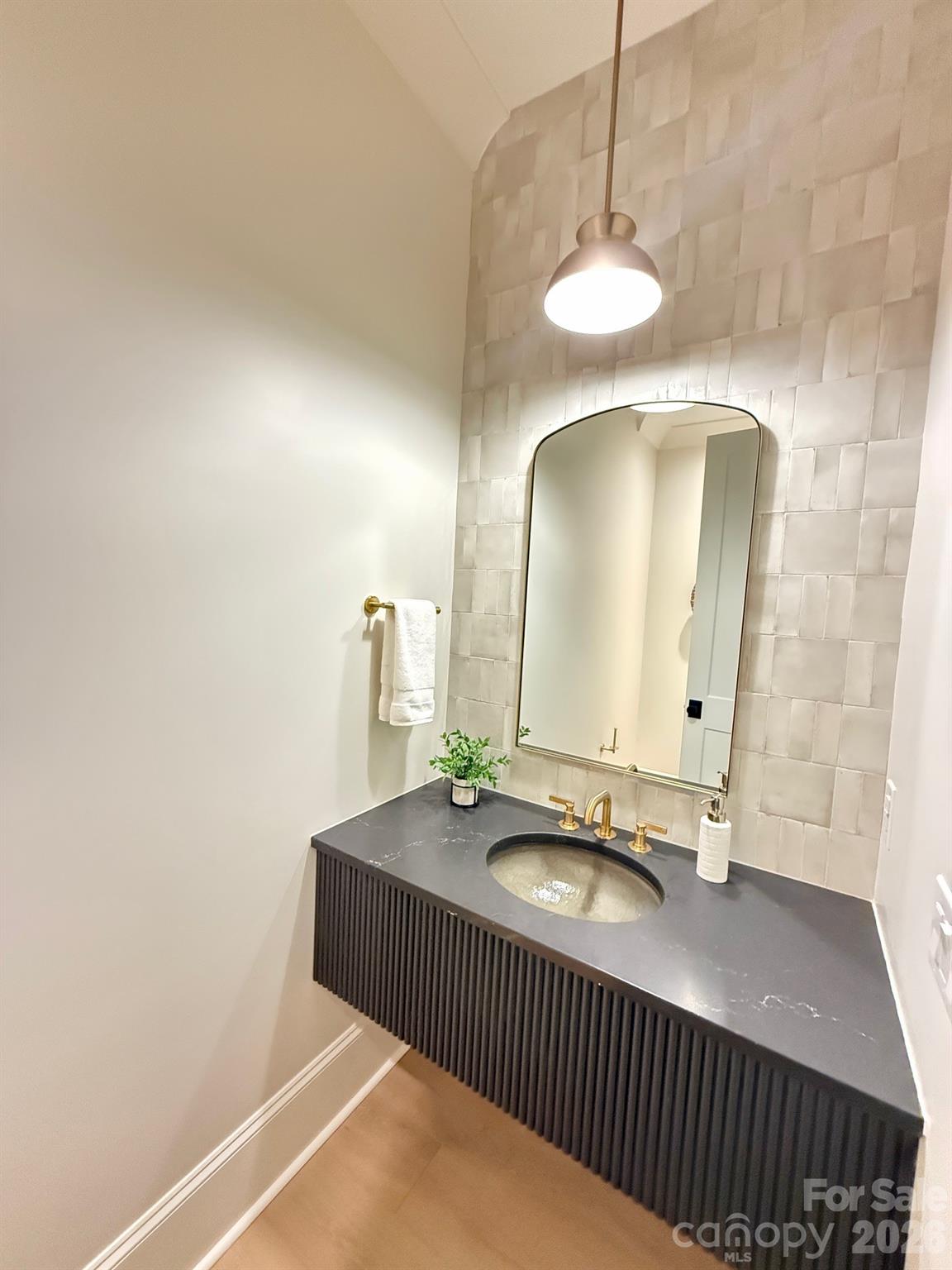 Mammoth Oaks - Residential