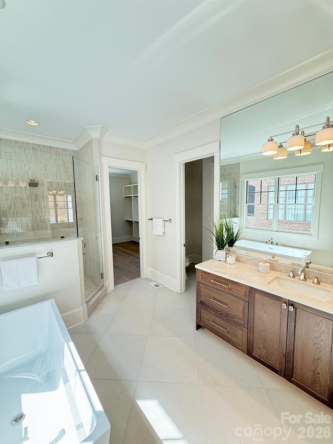 Mammoth Oaks - Residential