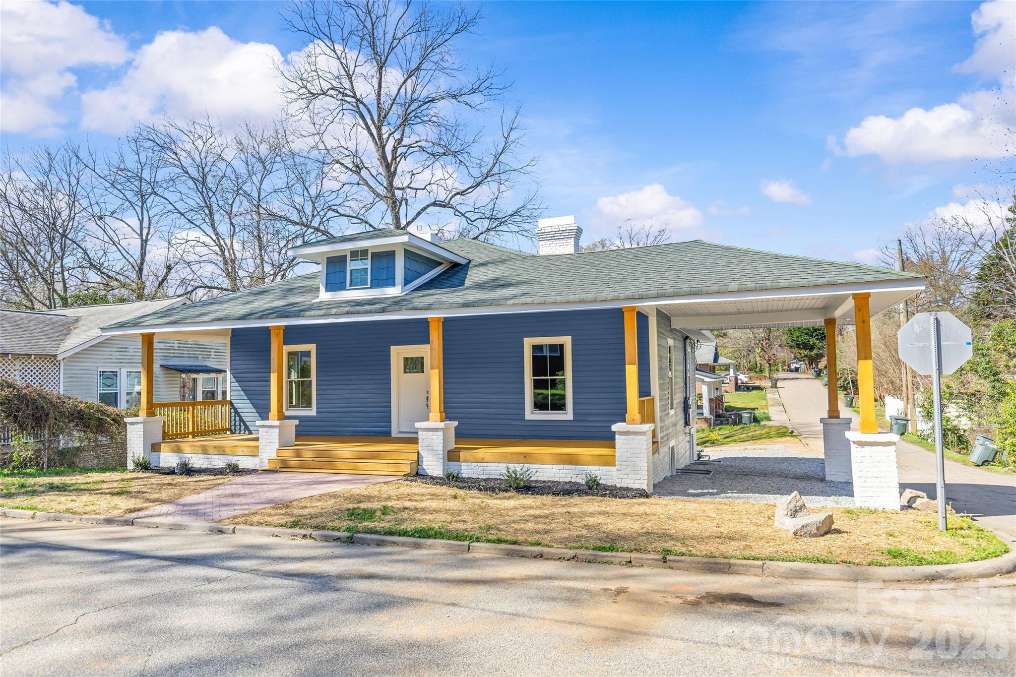 109 N College Street