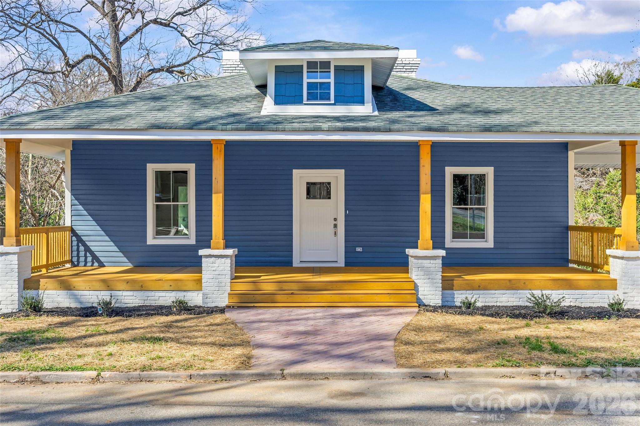 109 N College Street