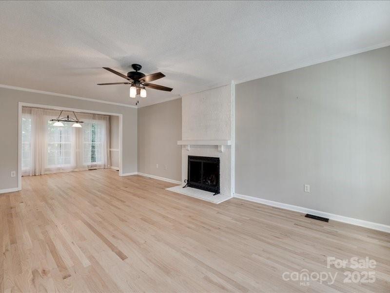 1529 Covenant Place