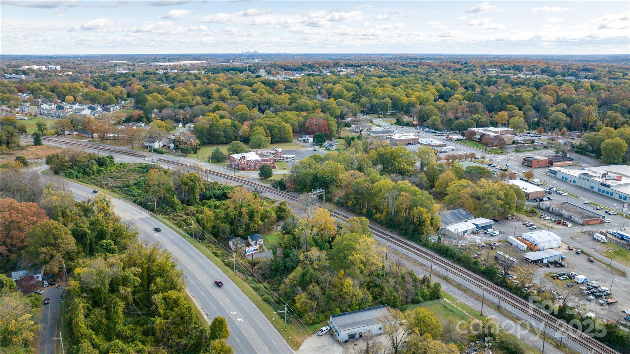 722 E Airline Avenue