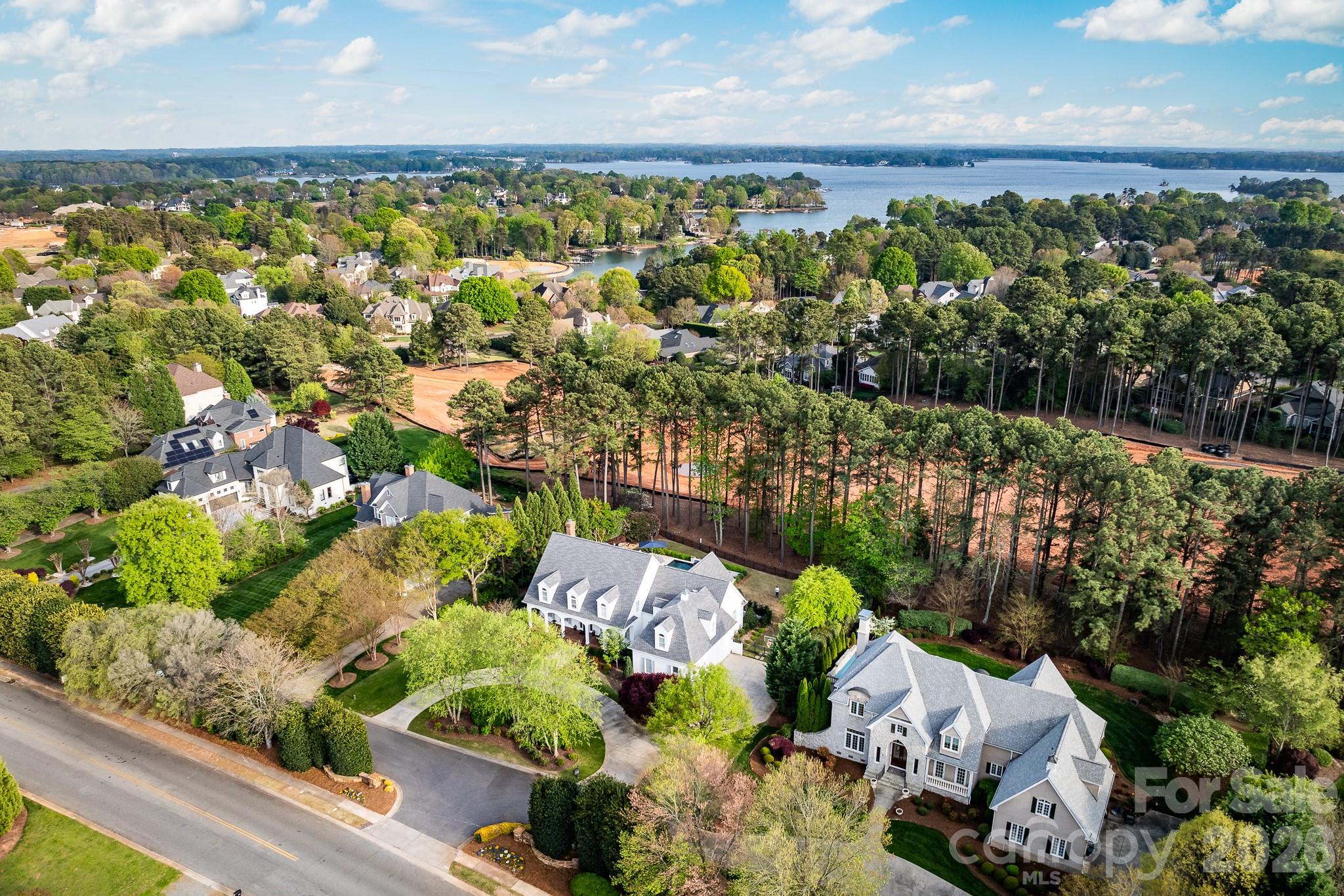 The Peninsula - Residential