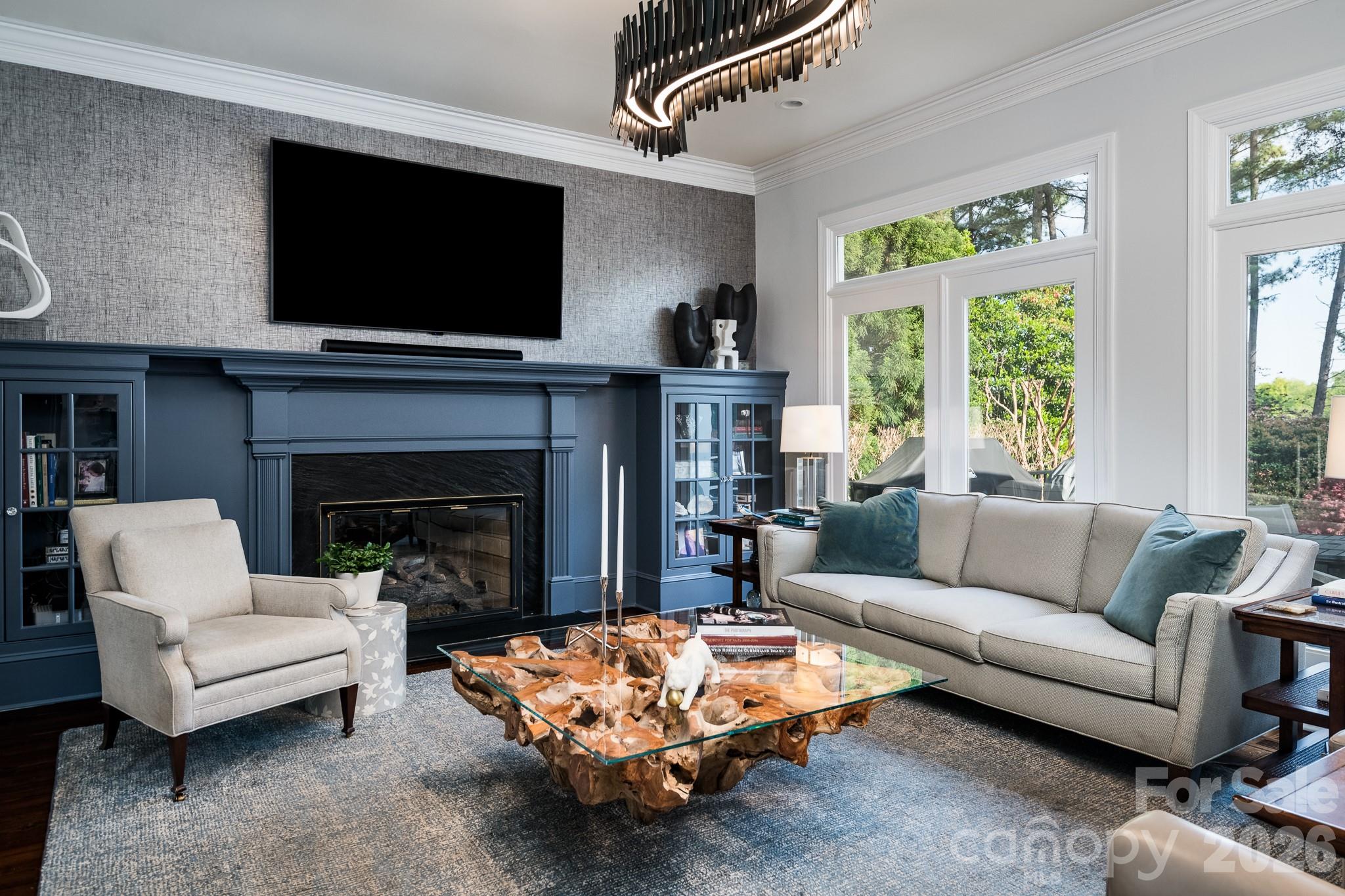 The Peninsula - Residential