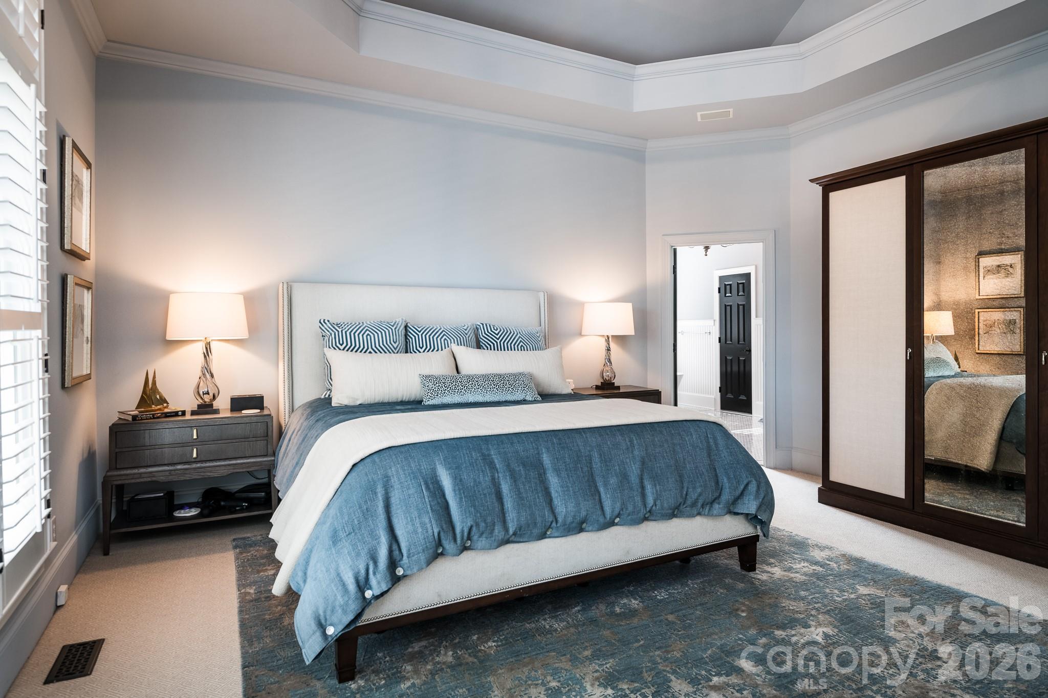 The Peninsula - Residential