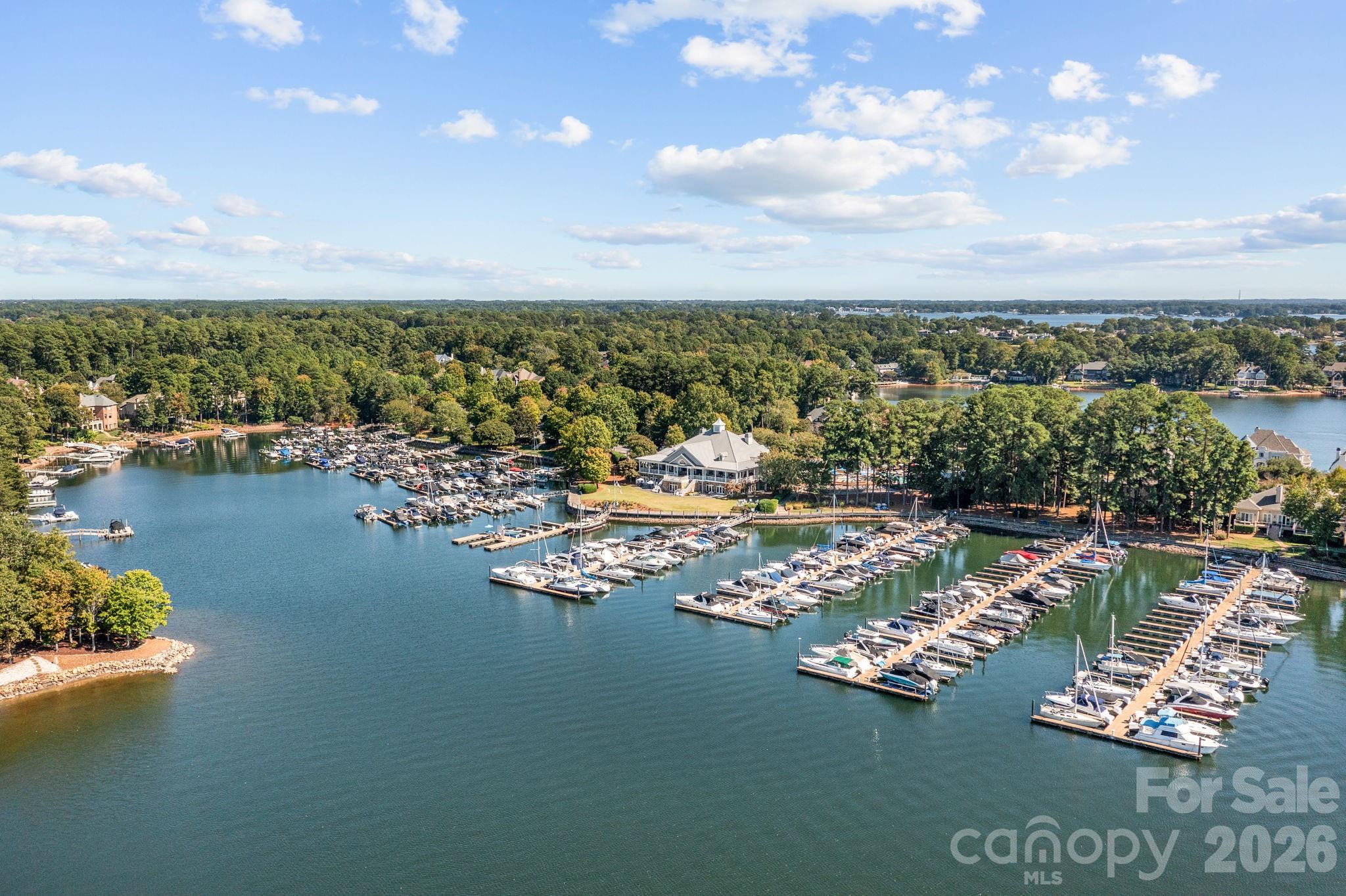 The Peninsula - Residential