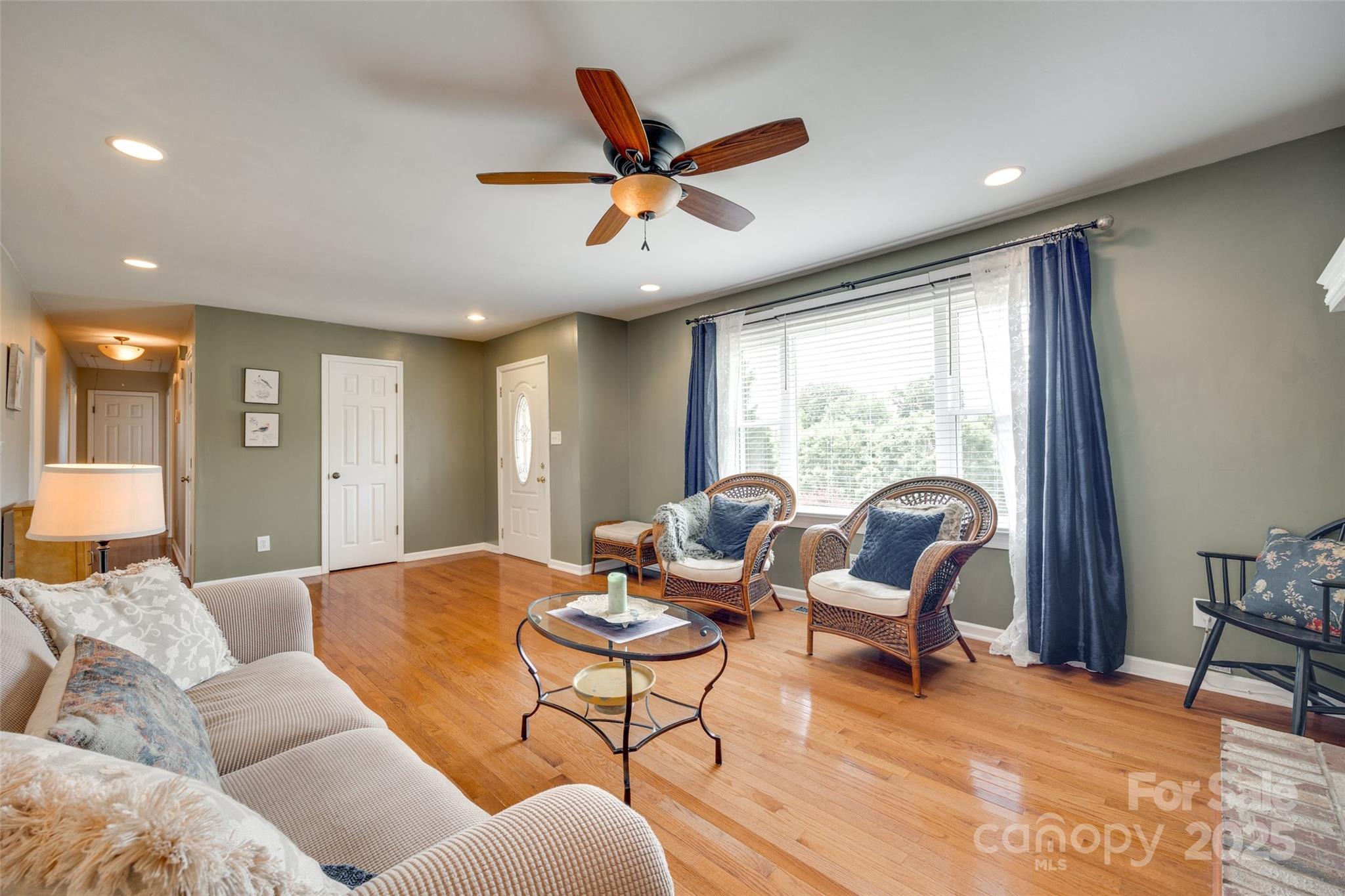 Laurel Woods - Residential