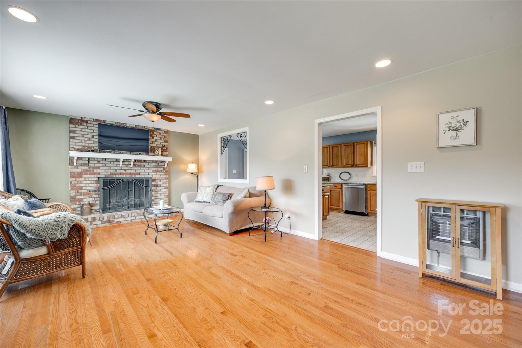 Laurel Woods - Residential