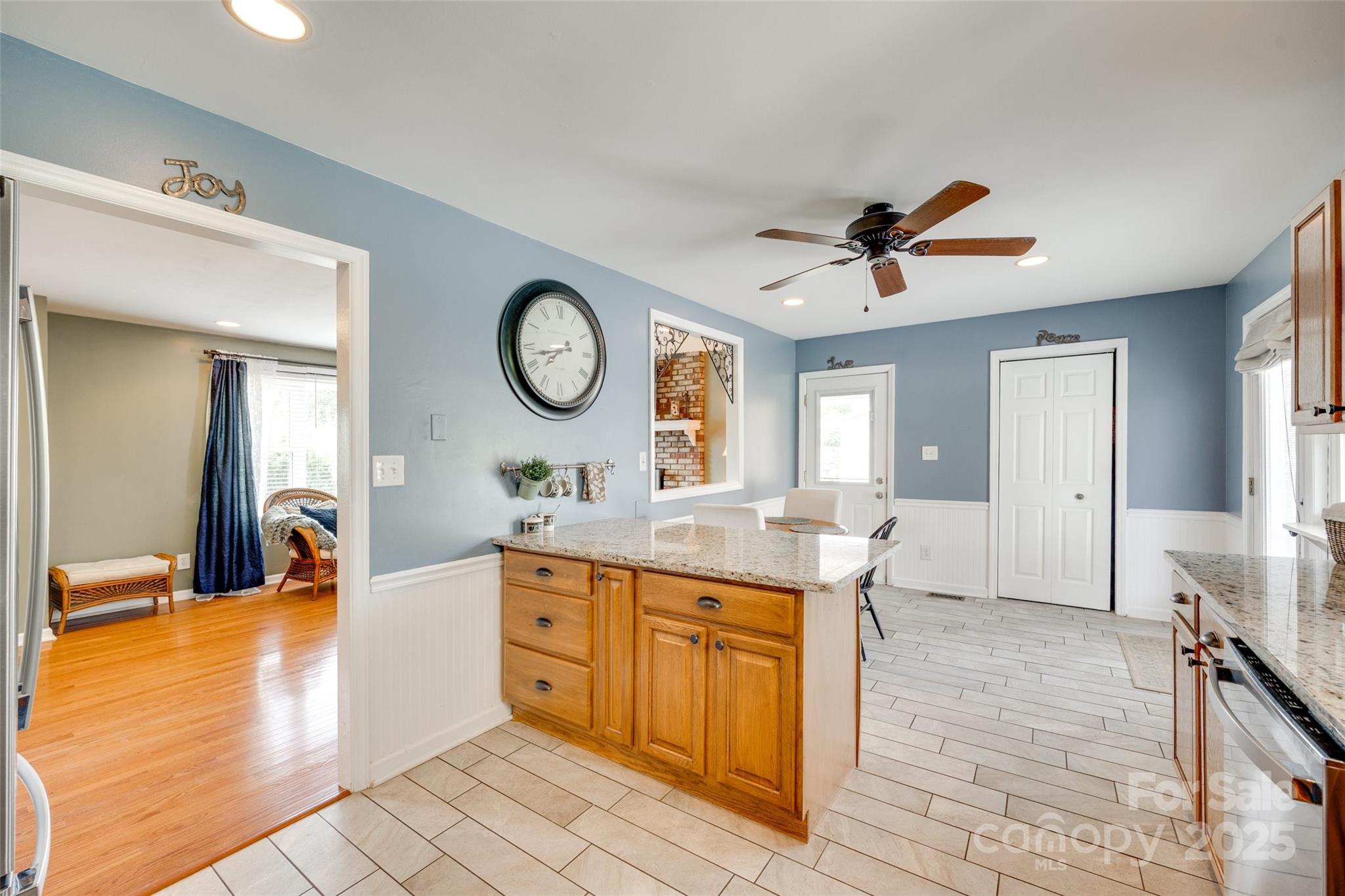 Laurel Woods - Residential