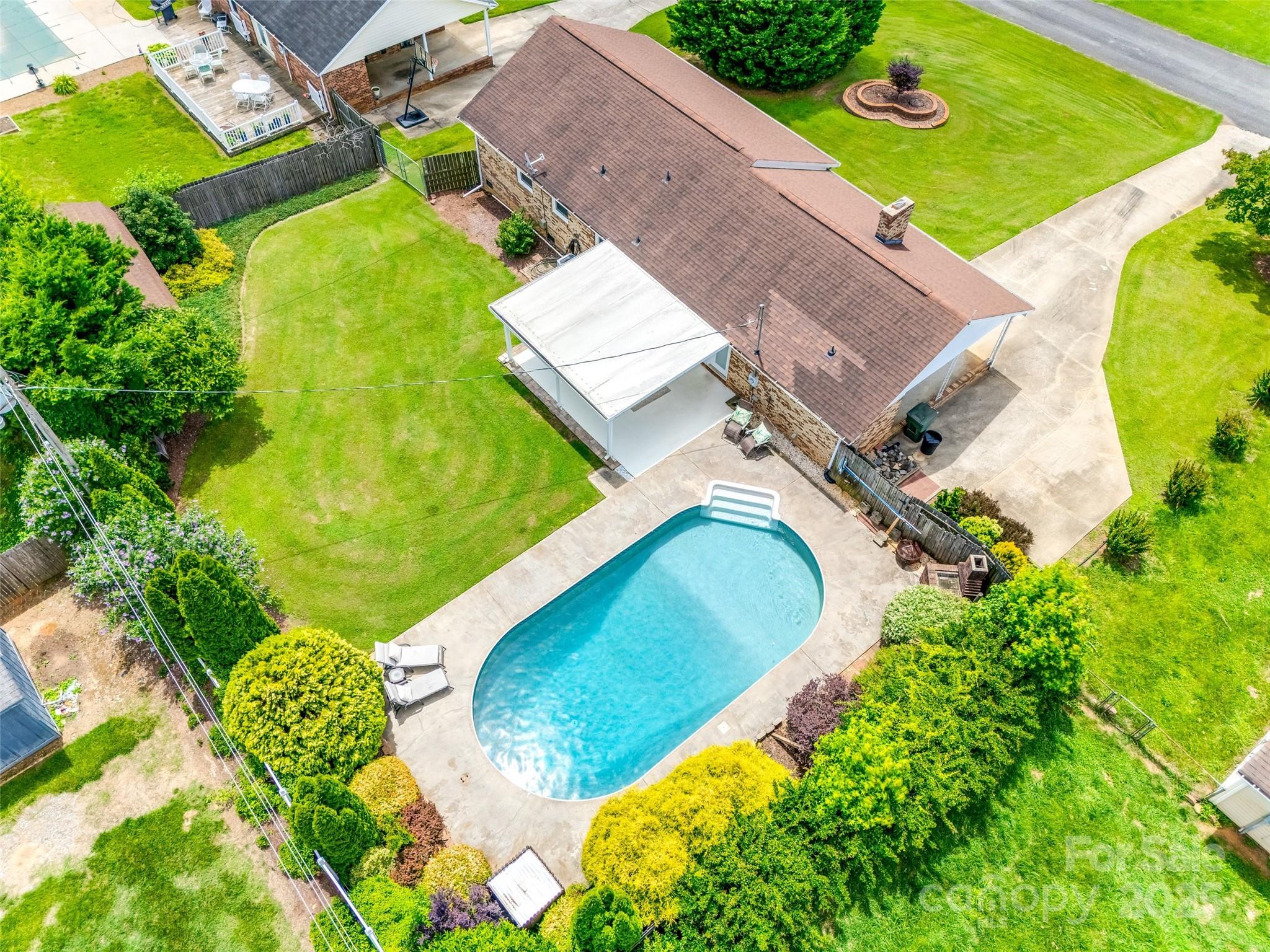 Laurel Woods - Residential