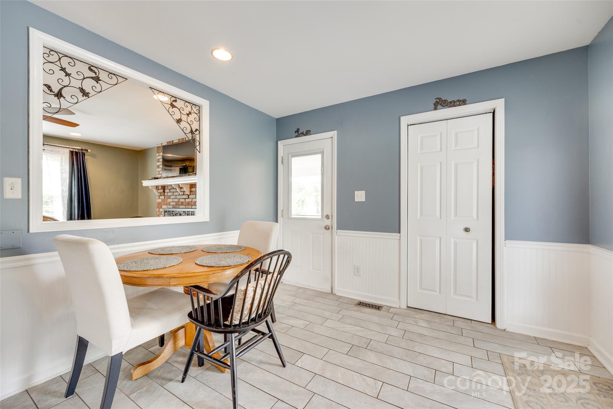 Laurel Woods - Residential