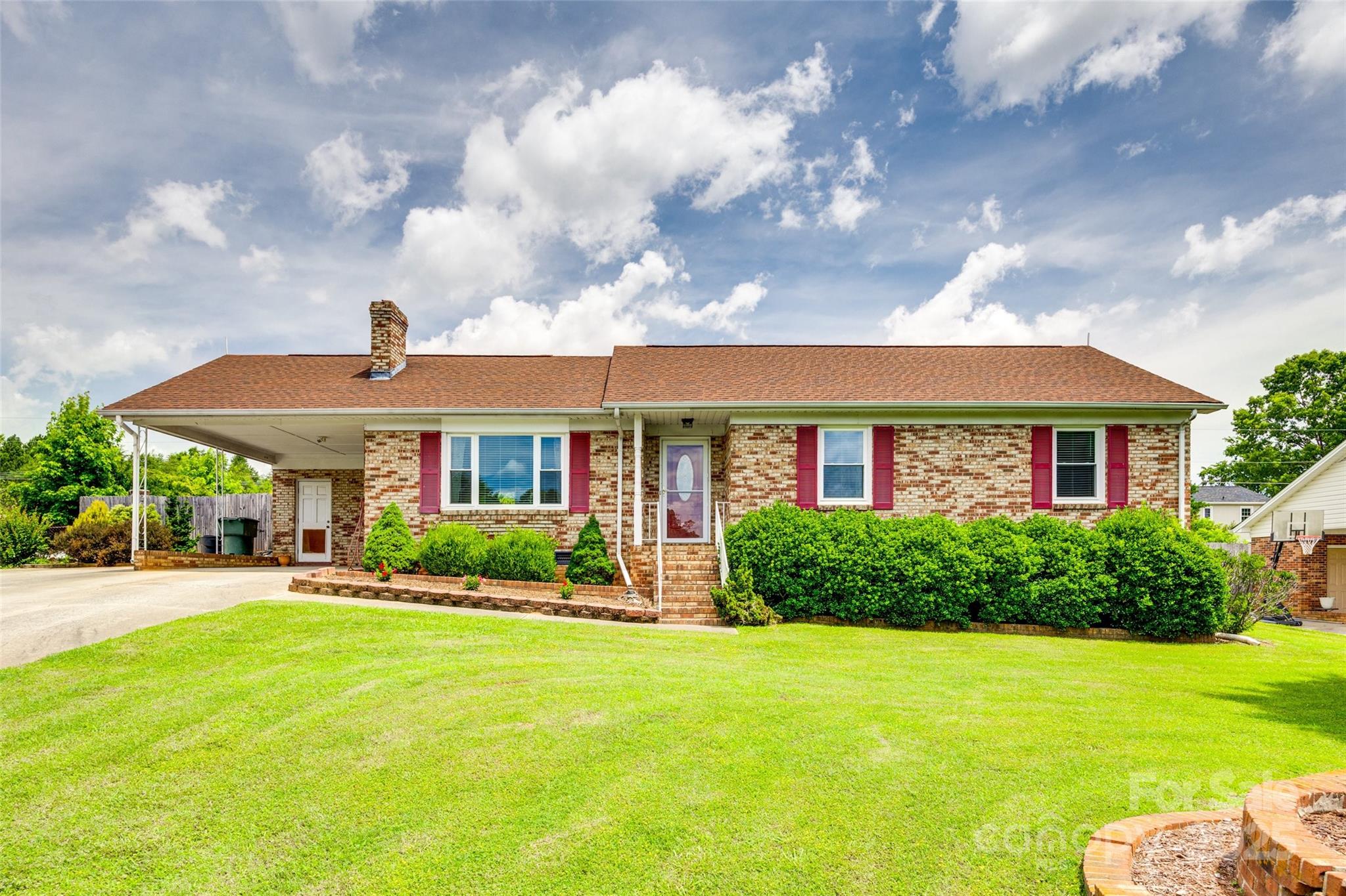 Laurel Woods - Residential